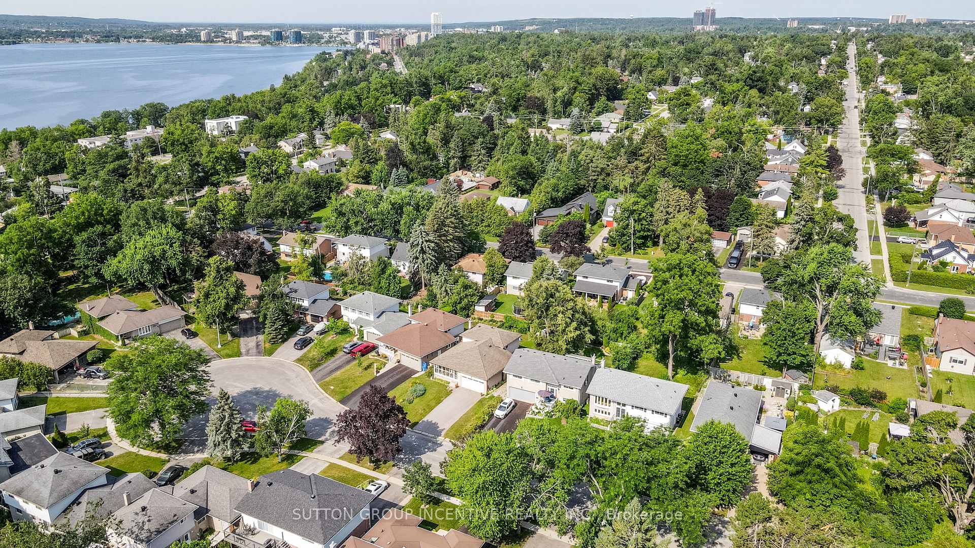 Photo 22 of 16 Varden Crescent, Barrie, Codrington — HOMEH