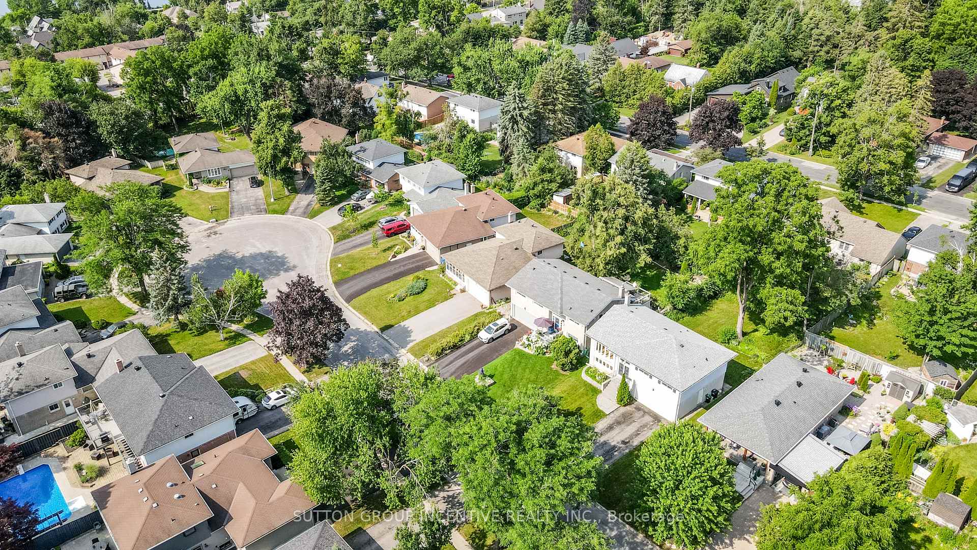 Photo 23 of 16 Varden Crescent, Barrie, Codrington — HOMEH