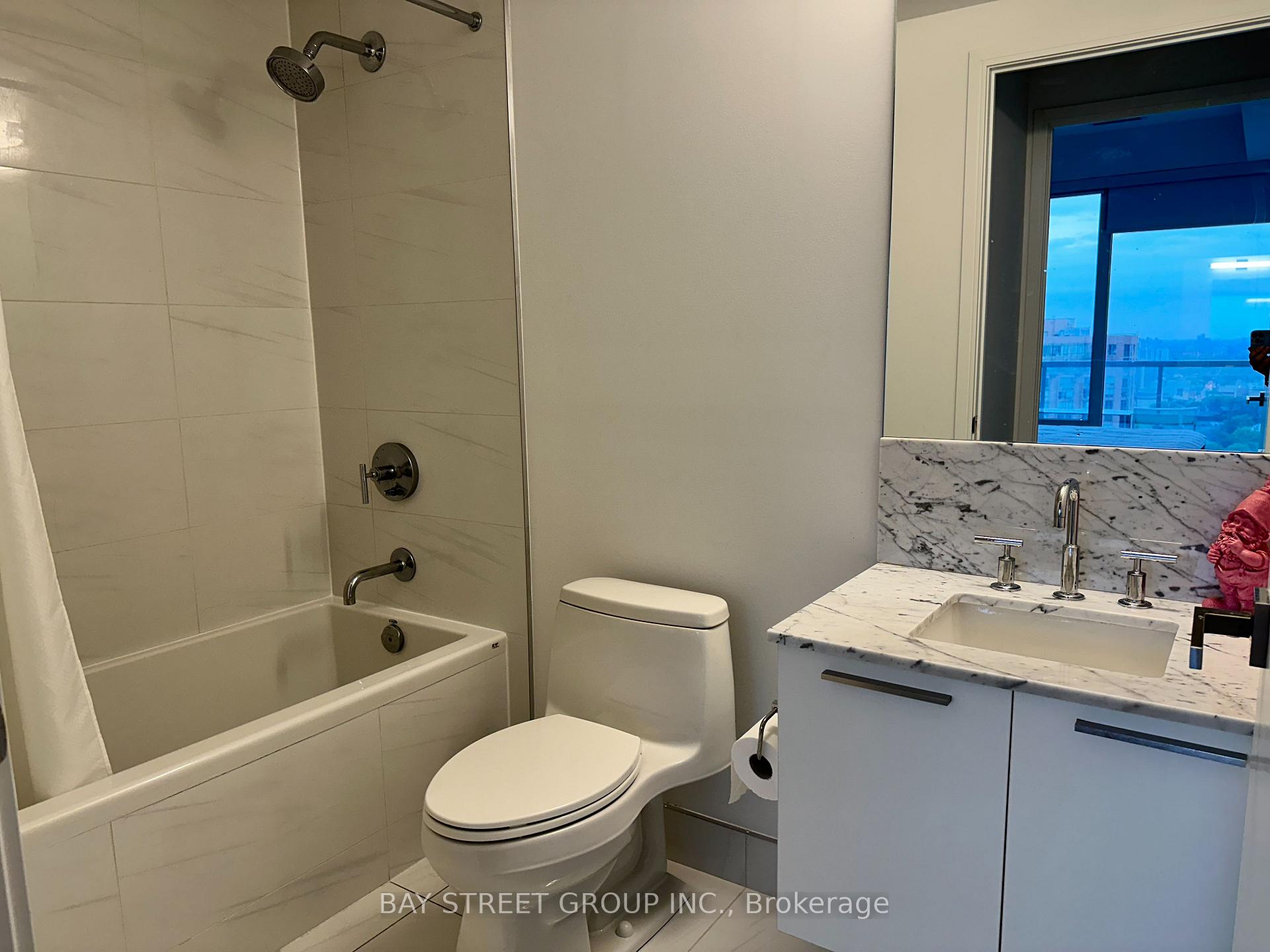 Photo 10 of Unit 3012, 3 Gloucester Street, Toronto, Church-Yonge Corridor — HOMEH