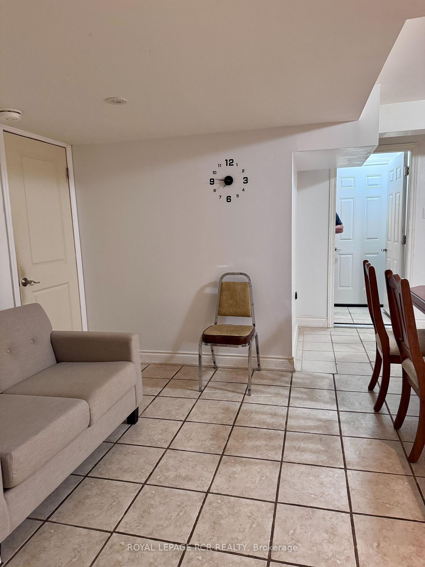 Photo 2 of 47 Harmonia Crescent, Vaughan, West Woodbridge — HOMEH