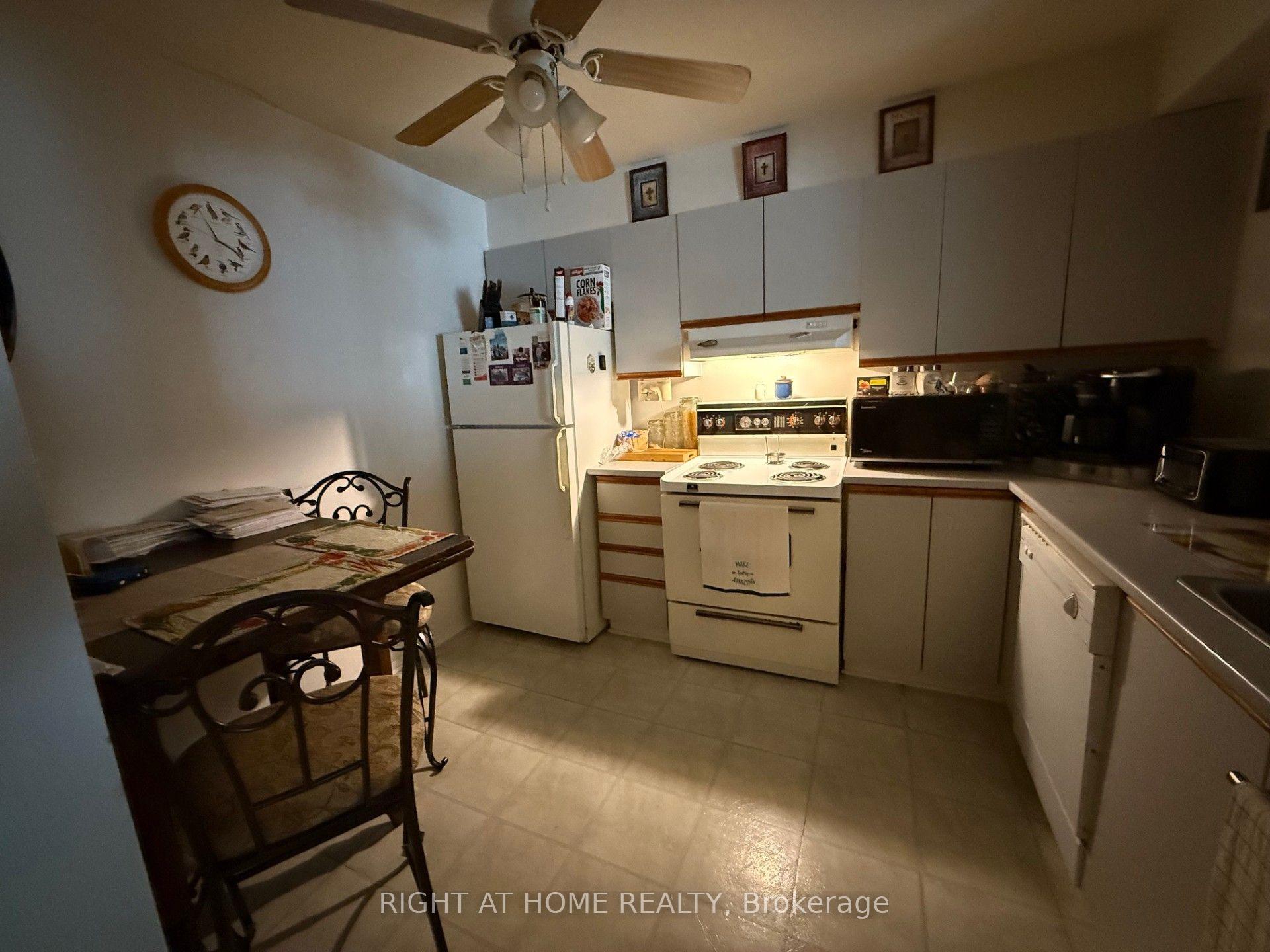 Photo 2 of Unit E, 1035 Cummings Avenue E, Ottawa, Cyrville — HOMEH