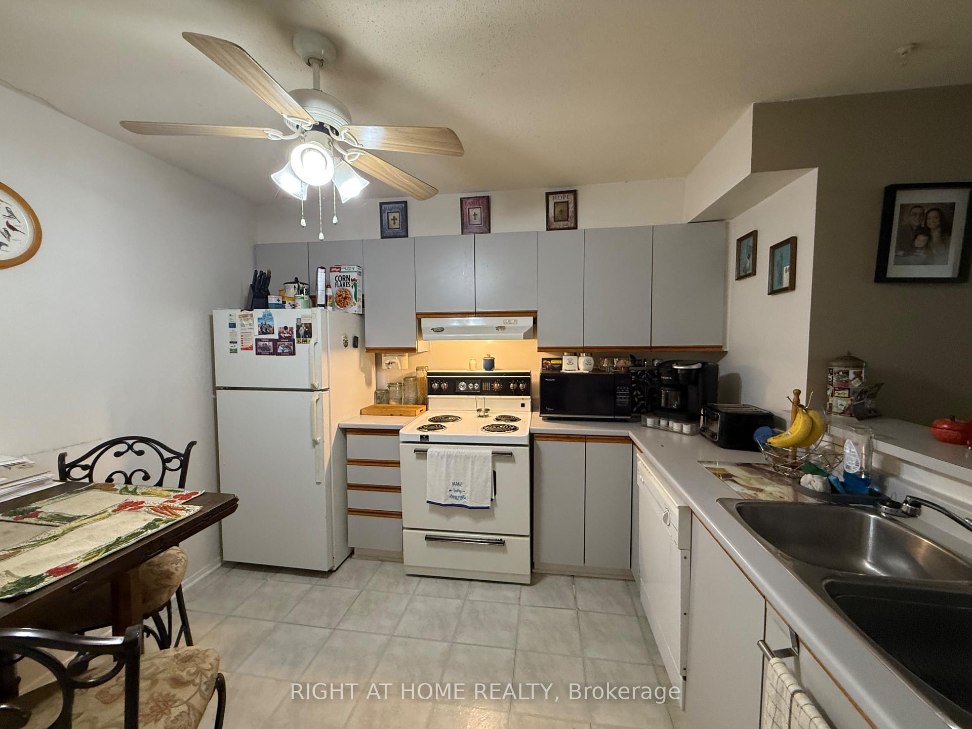 Photo 13 of Unit E, 1035 Cummings Avenue E, Ottawa, Cyrville — HOMEH