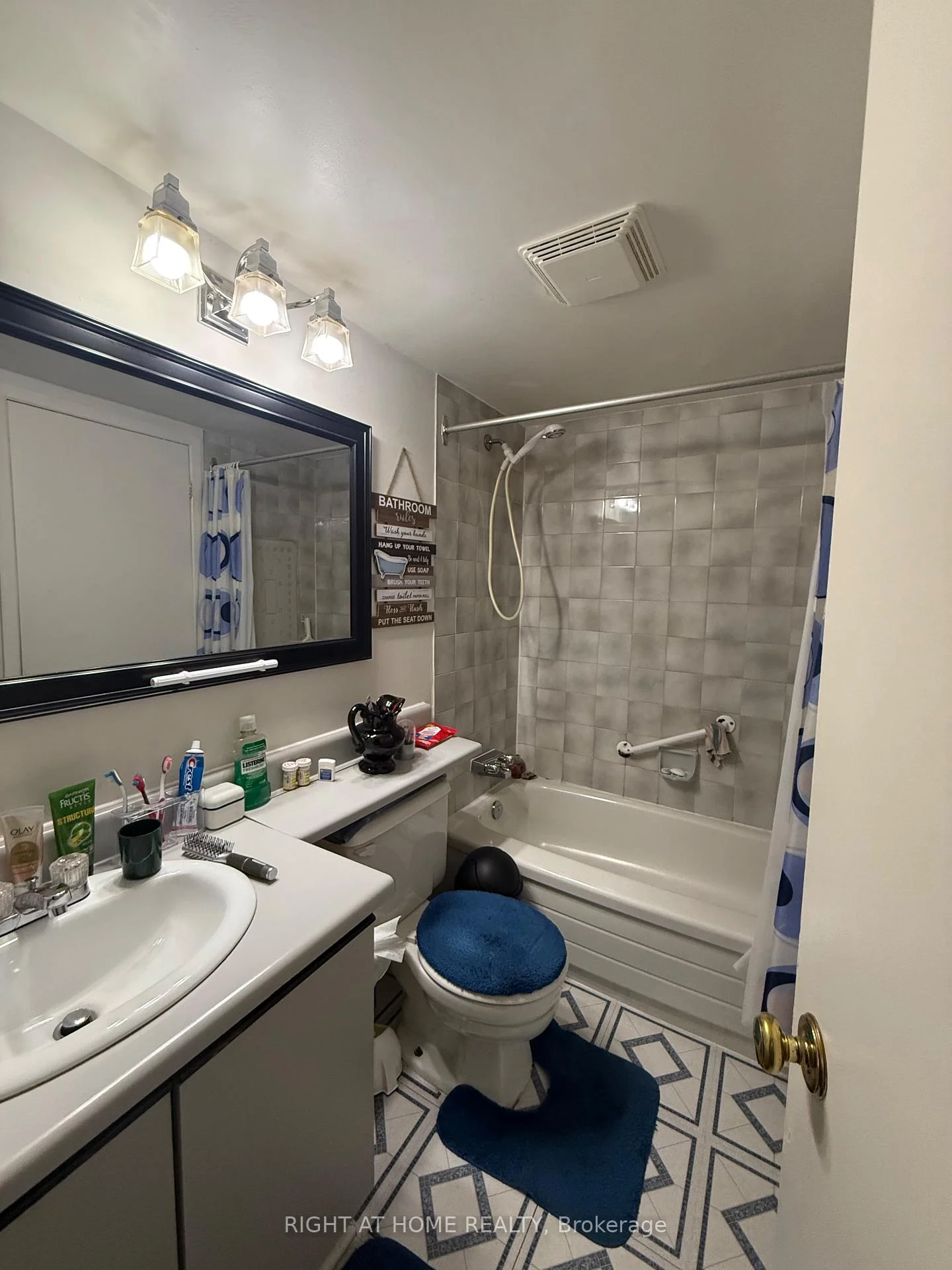 Photo 18 of Unit E, 1035 Cummings Avenue E, Ottawa, Cyrville — HOMEH