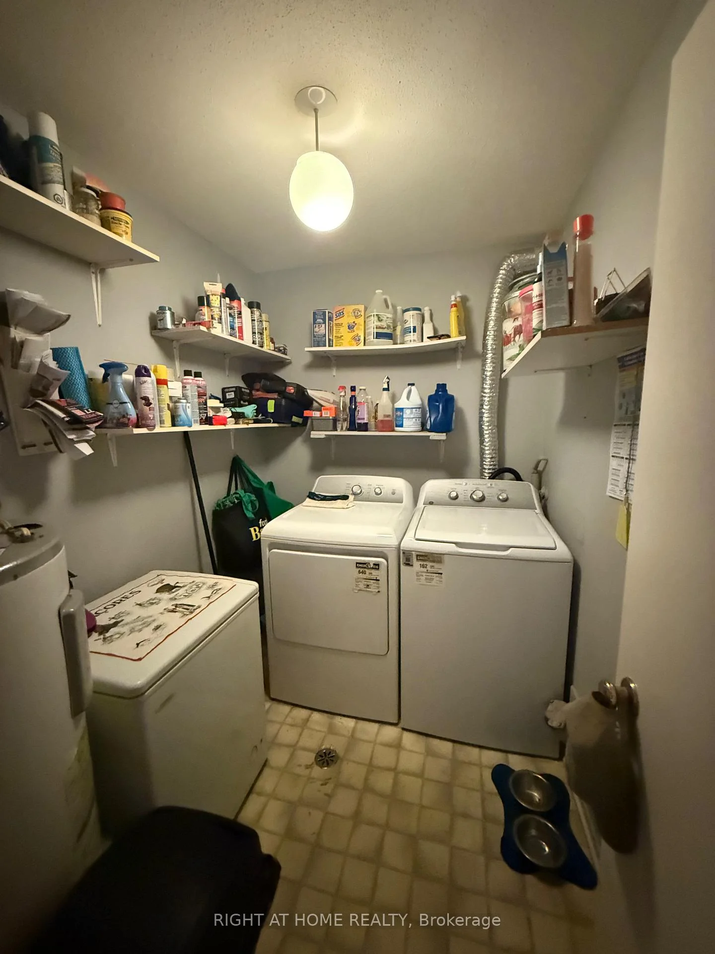 Photo 20 of Unit E, 1035 Cummings Avenue E, Ottawa, Cyrville — HOMEH