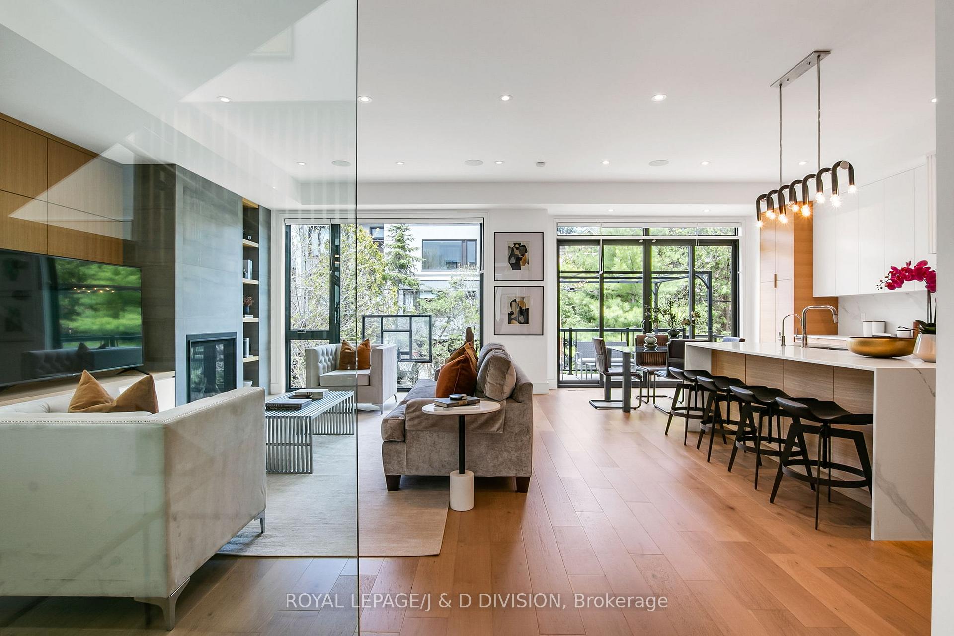Photo 15 of 414 Glengarry Avenue, Toronto, Bedford Park-Nortown — HOMEH