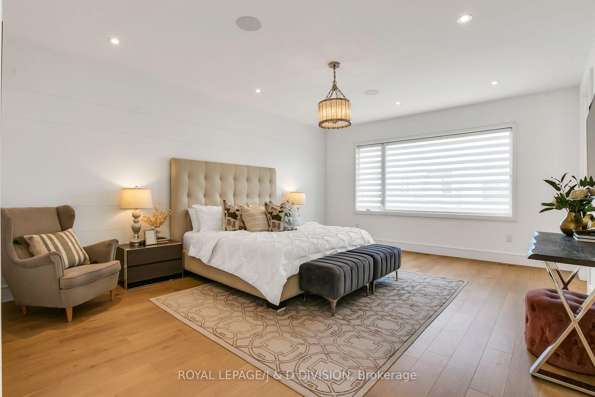 Photo 25 of 414 Glengarry Avenue, Toronto, Bedford Park-Nortown — HOMEH