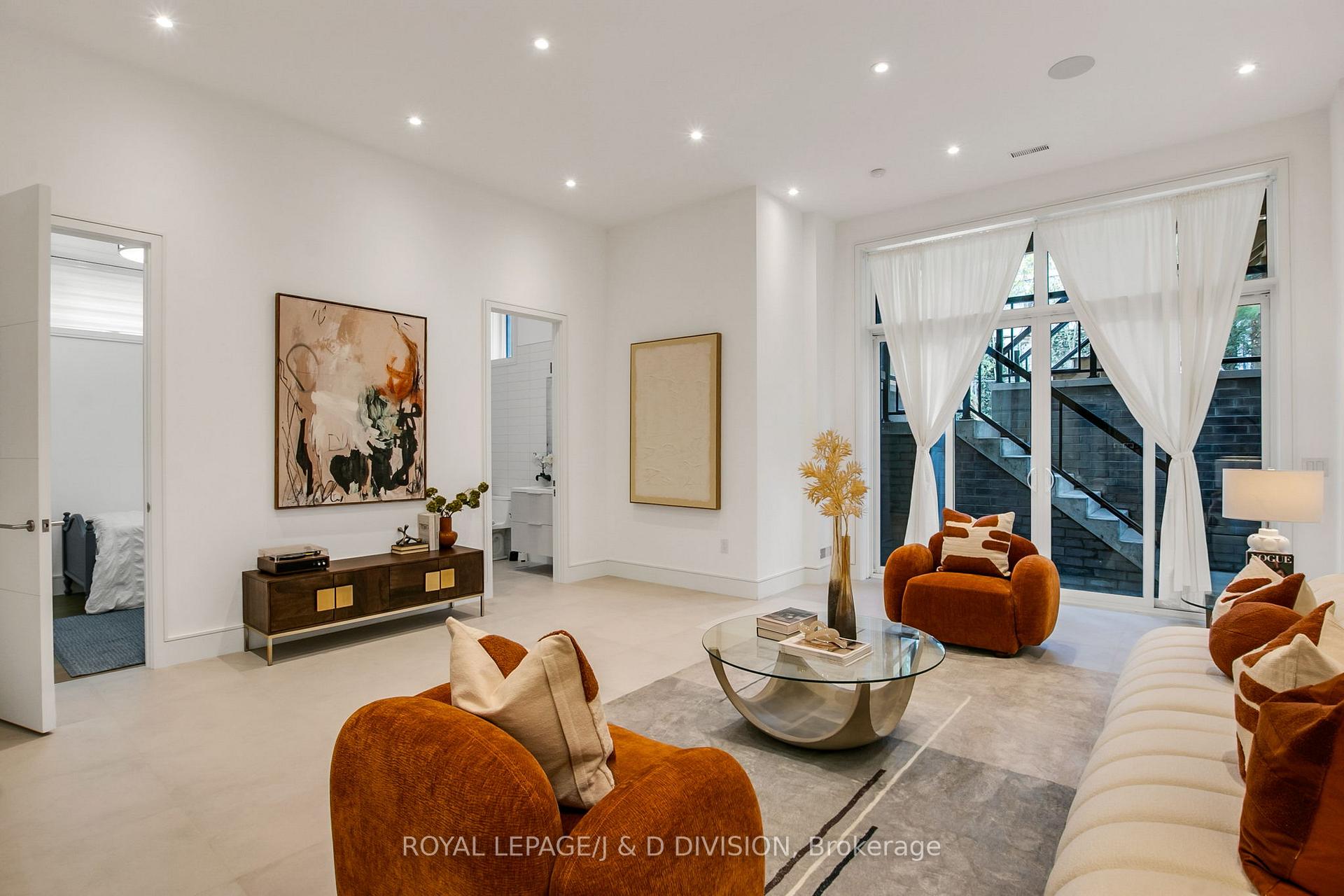 Photo 39 of 414 Glengarry Avenue, Toronto, Bedford Park-Nortown — HOMEH