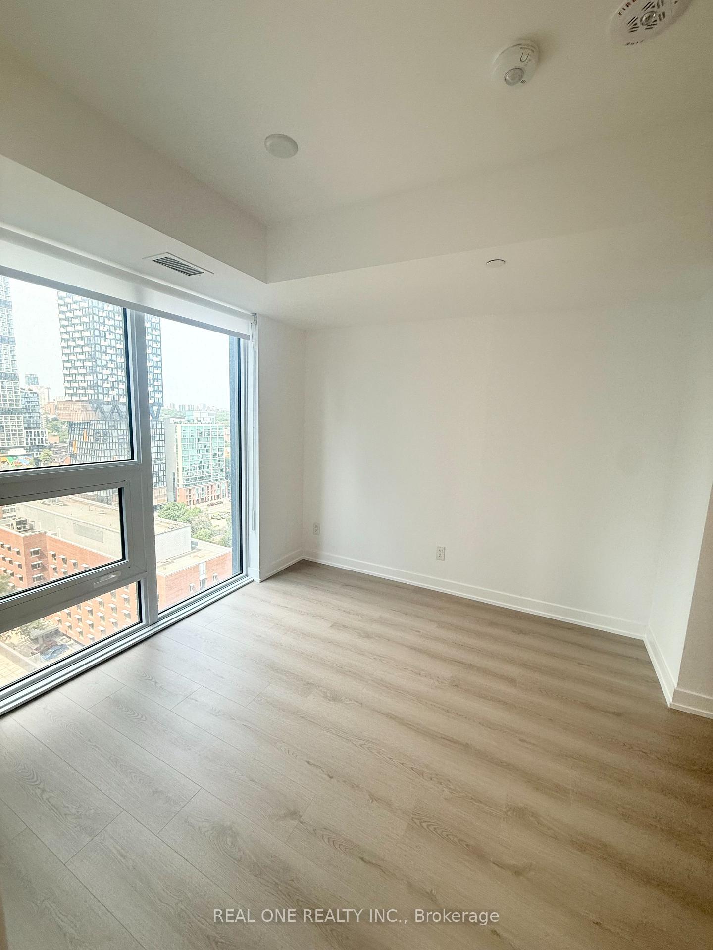 Photo 5 of Unit 2015, 100 Queen Street E, Toronto, Church-Yonge Corridor — HOMEH