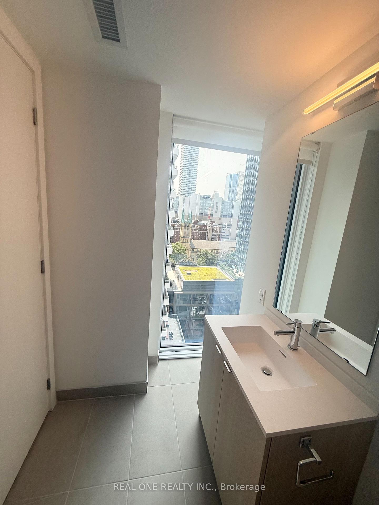Photo 9 of Unit 2015, 100 Queen Street E, Toronto, Church-Yonge Corridor — HOMEH