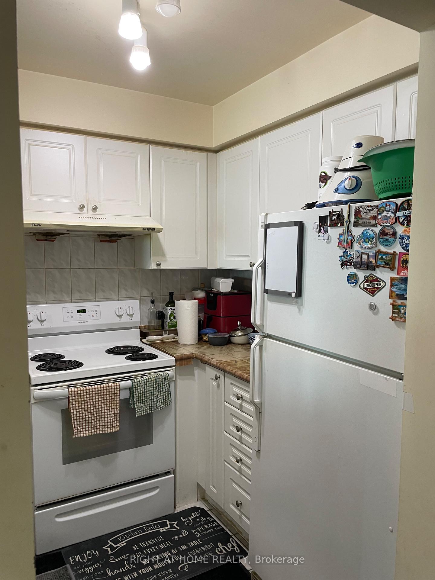 Photo 5 of Unit 1510, 1 Lee Centre Drive, Scarborough, Woburn — HOMEH