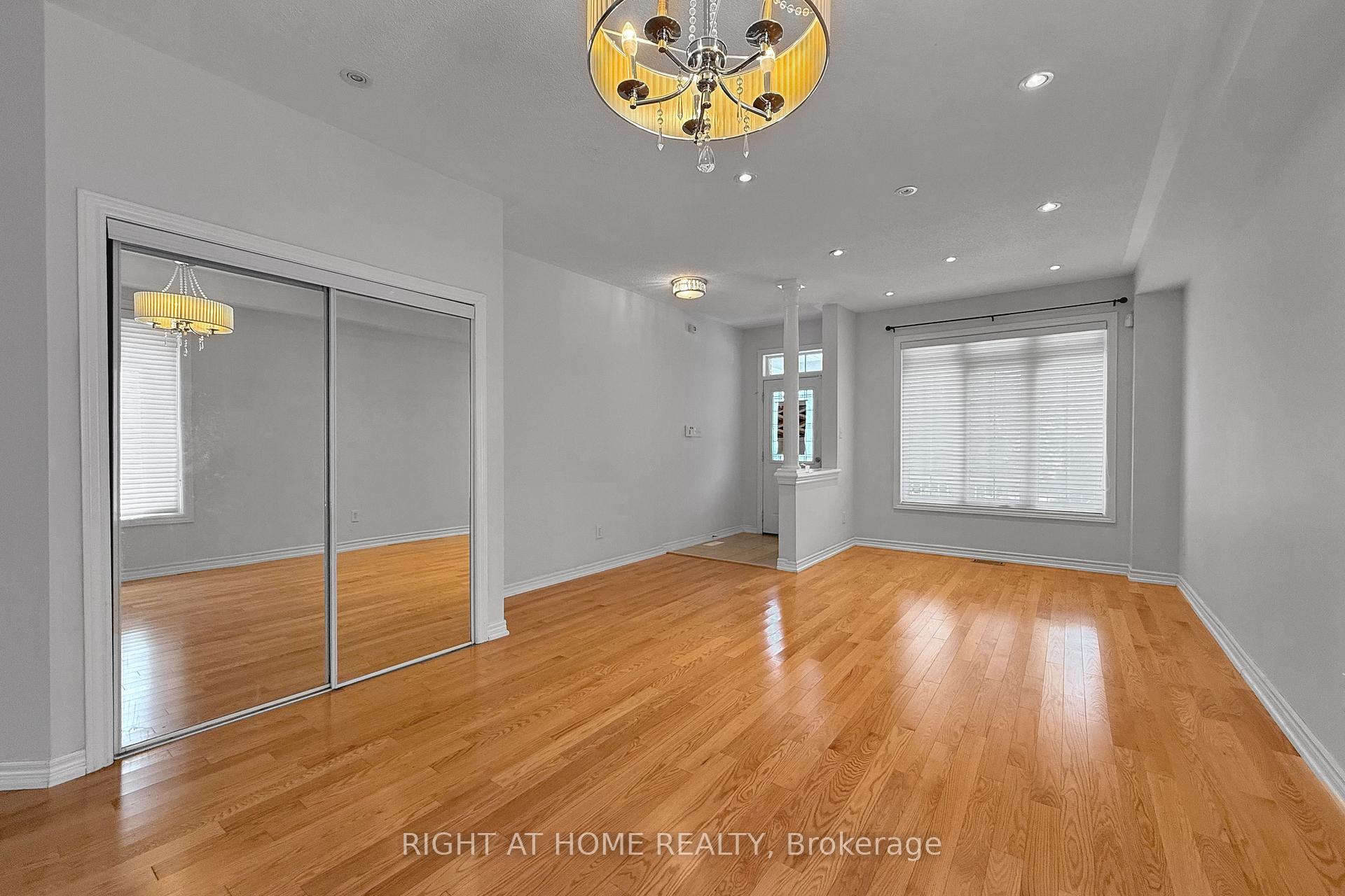 Photo 2 of 26 Mead Terrace, Markham, Wismer — HOMEH
