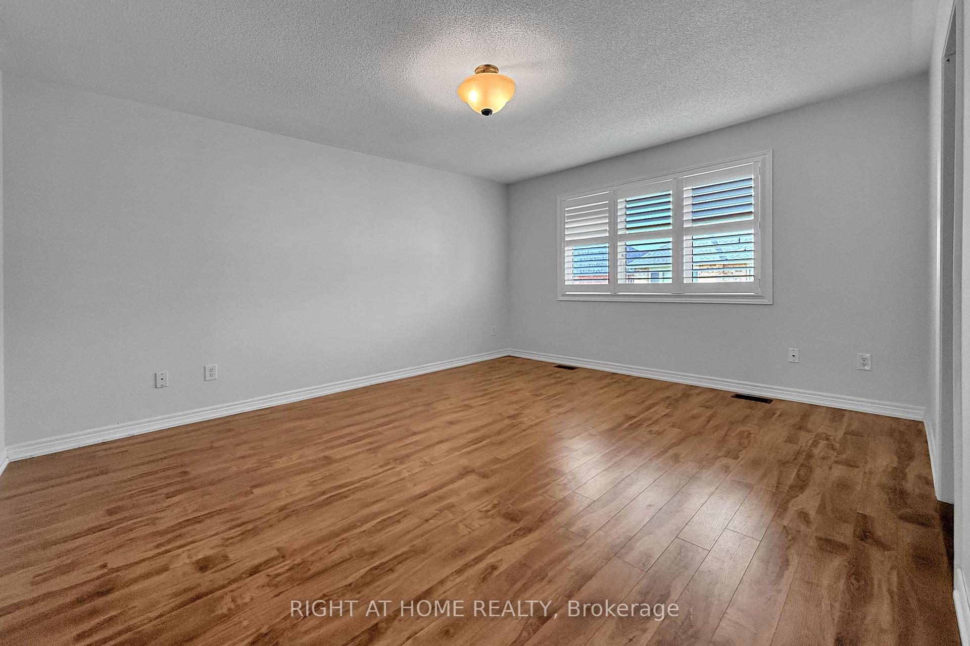 Photo 10 of 26 Mead Terrace, Markham, Wismer — HOMEH