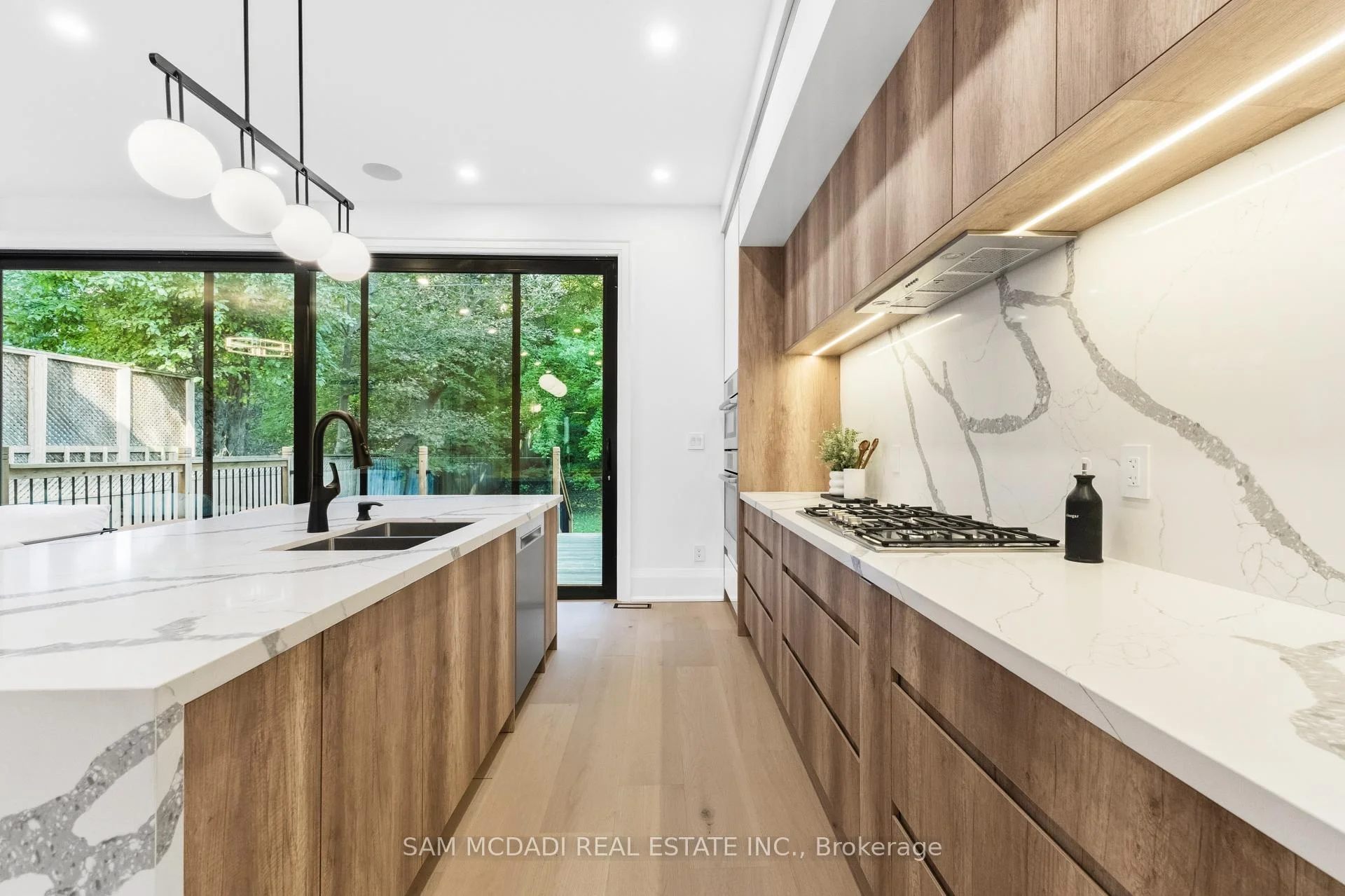 Photo 7 of 78 South Kingsway, Toronto, High Park-Swansea — HOMEH