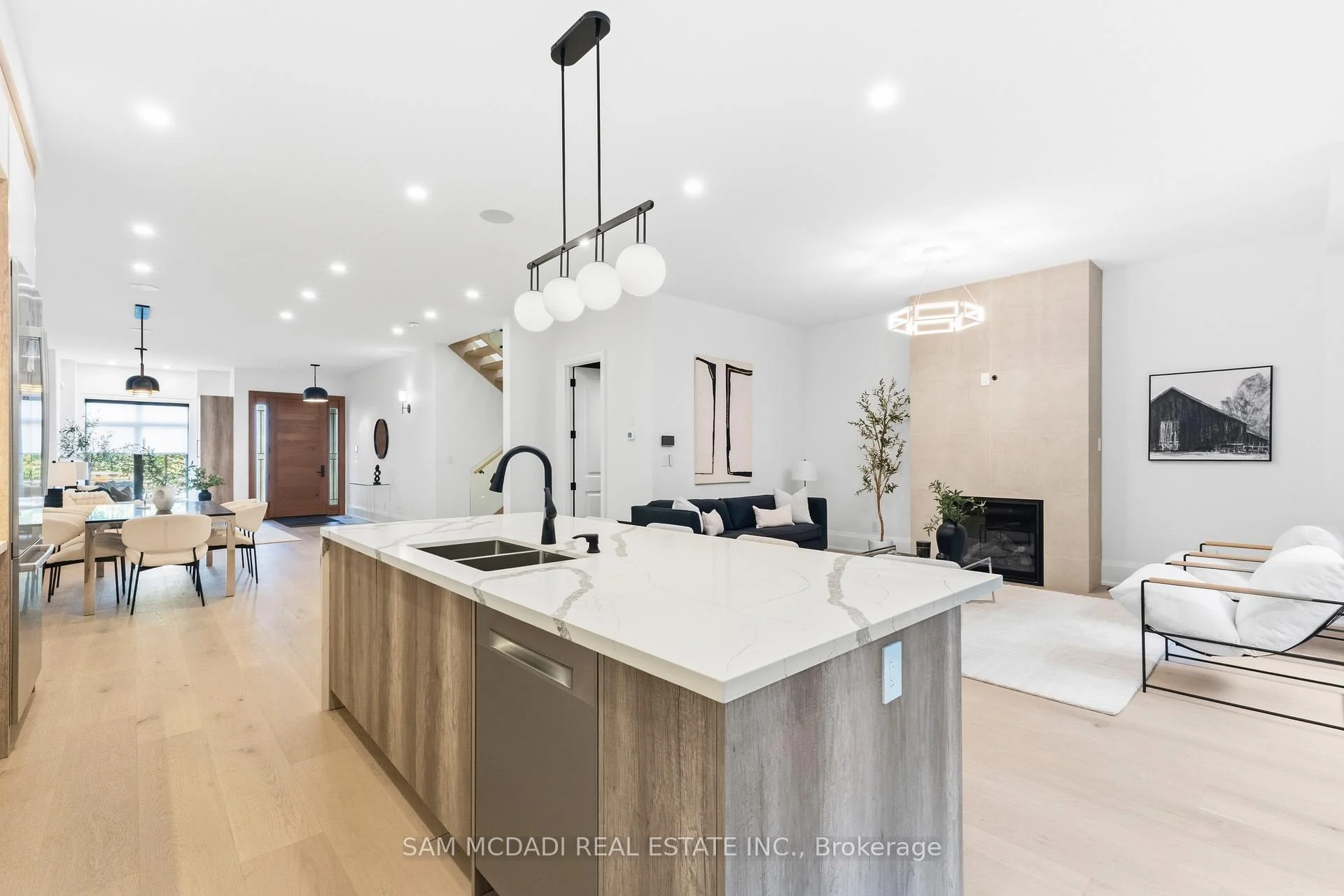 Photo 8 of 78 South Kingsway, Toronto, High Park-Swansea — HOMEH