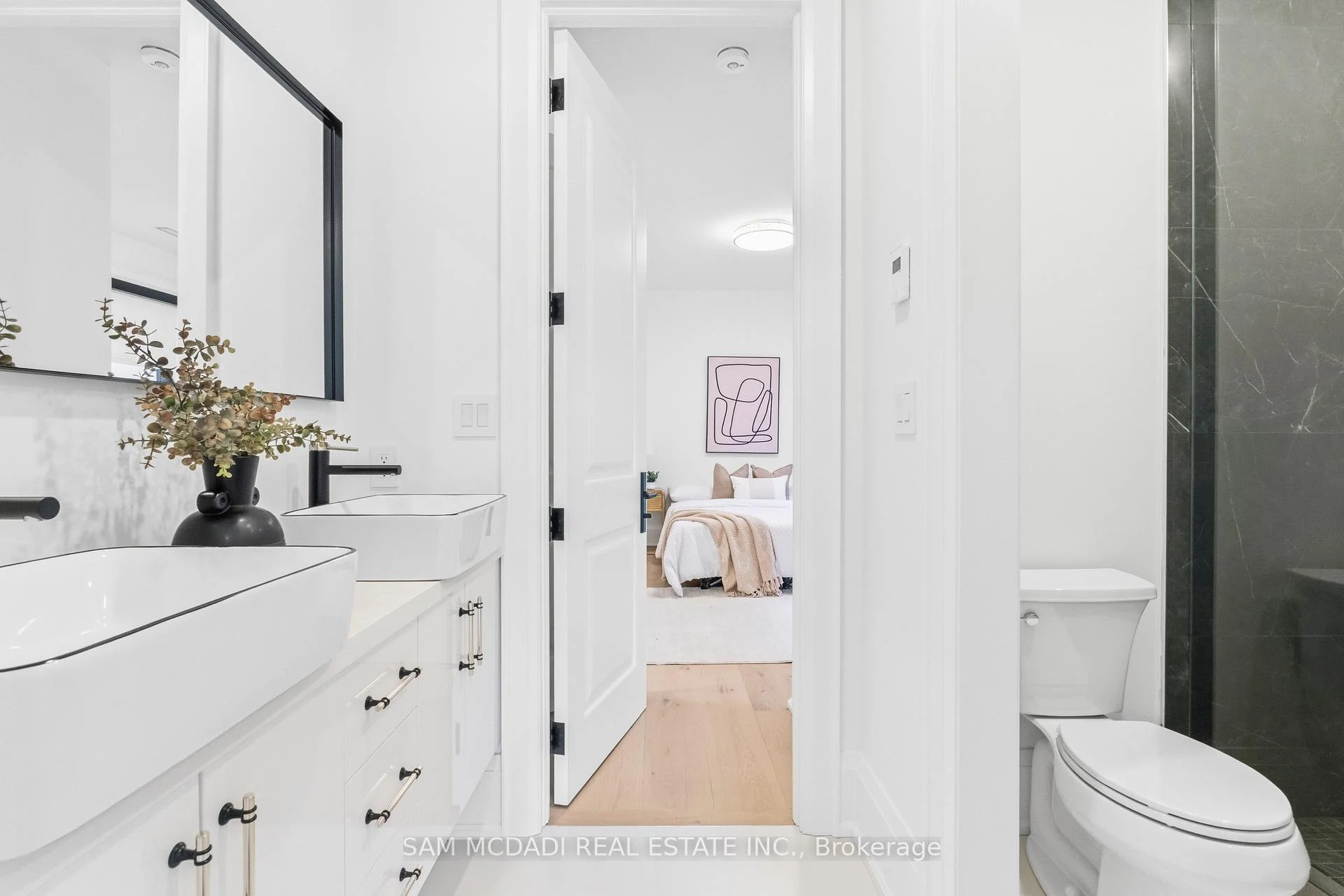 Photo 19 of 78 South Kingsway, Toronto, High Park-Swansea — HOMEH