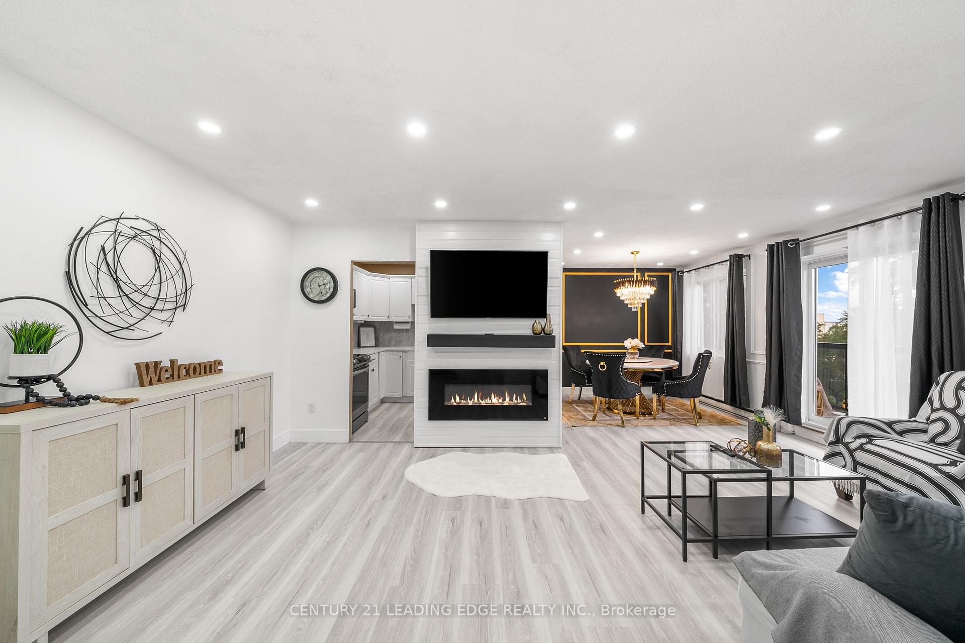 Photo 5 of Unit 502, 131 Taunton Road E, Oshawa, Centennial — HOMEH