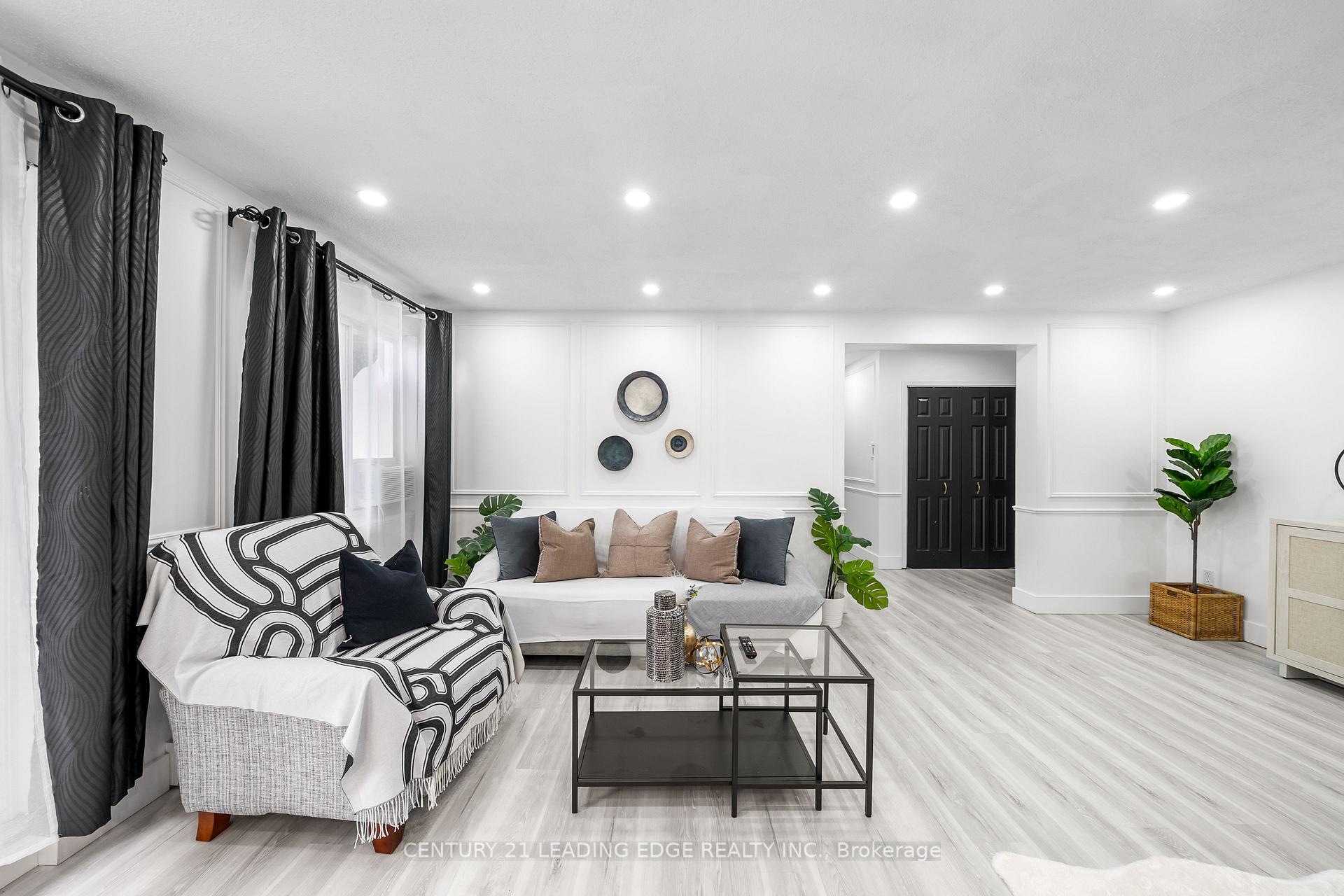 Photo 8 of Unit 502, 131 Taunton Road E, Oshawa, Centennial — HOMEH