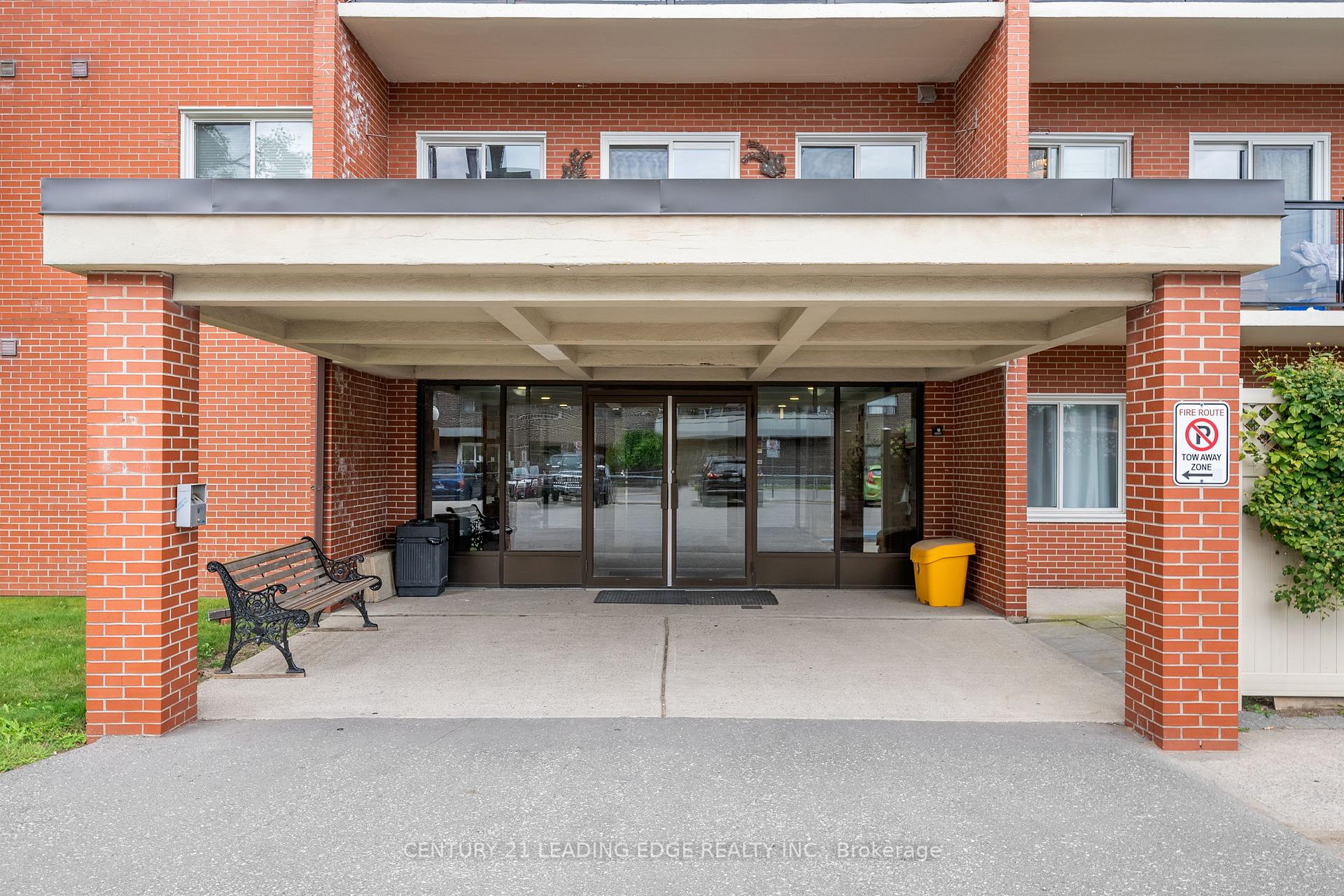 Photo 33 of Unit 502, 131 Taunton Road E, Oshawa, Centennial — HOMEH
