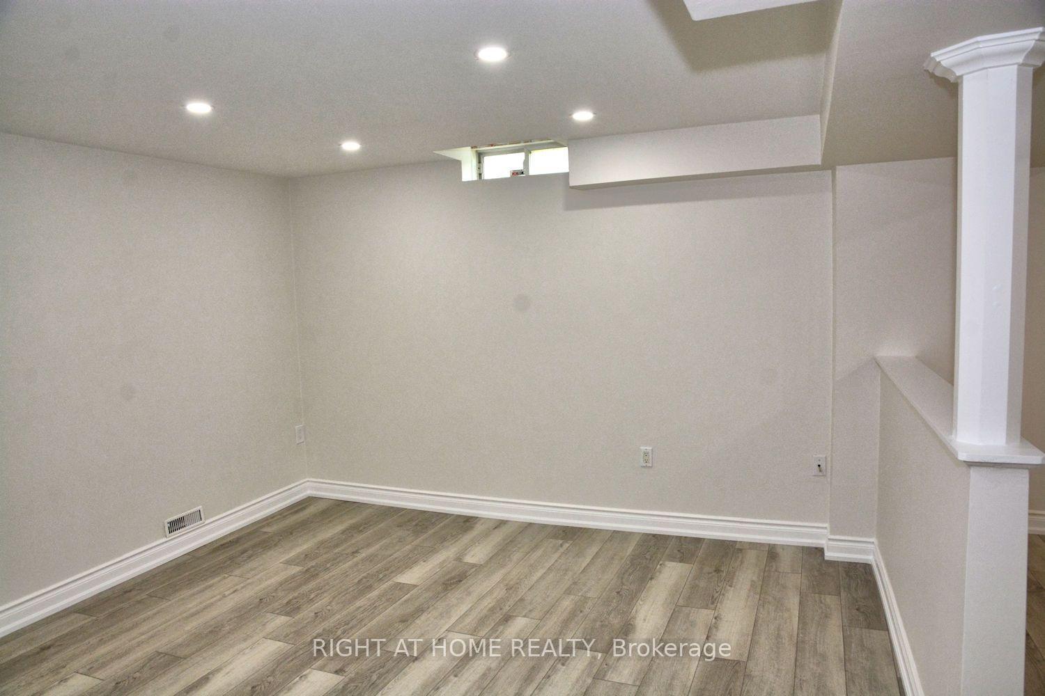 Photo 26 of 255 Marble Place, Newmarket, Woodland Hill — HOMEH