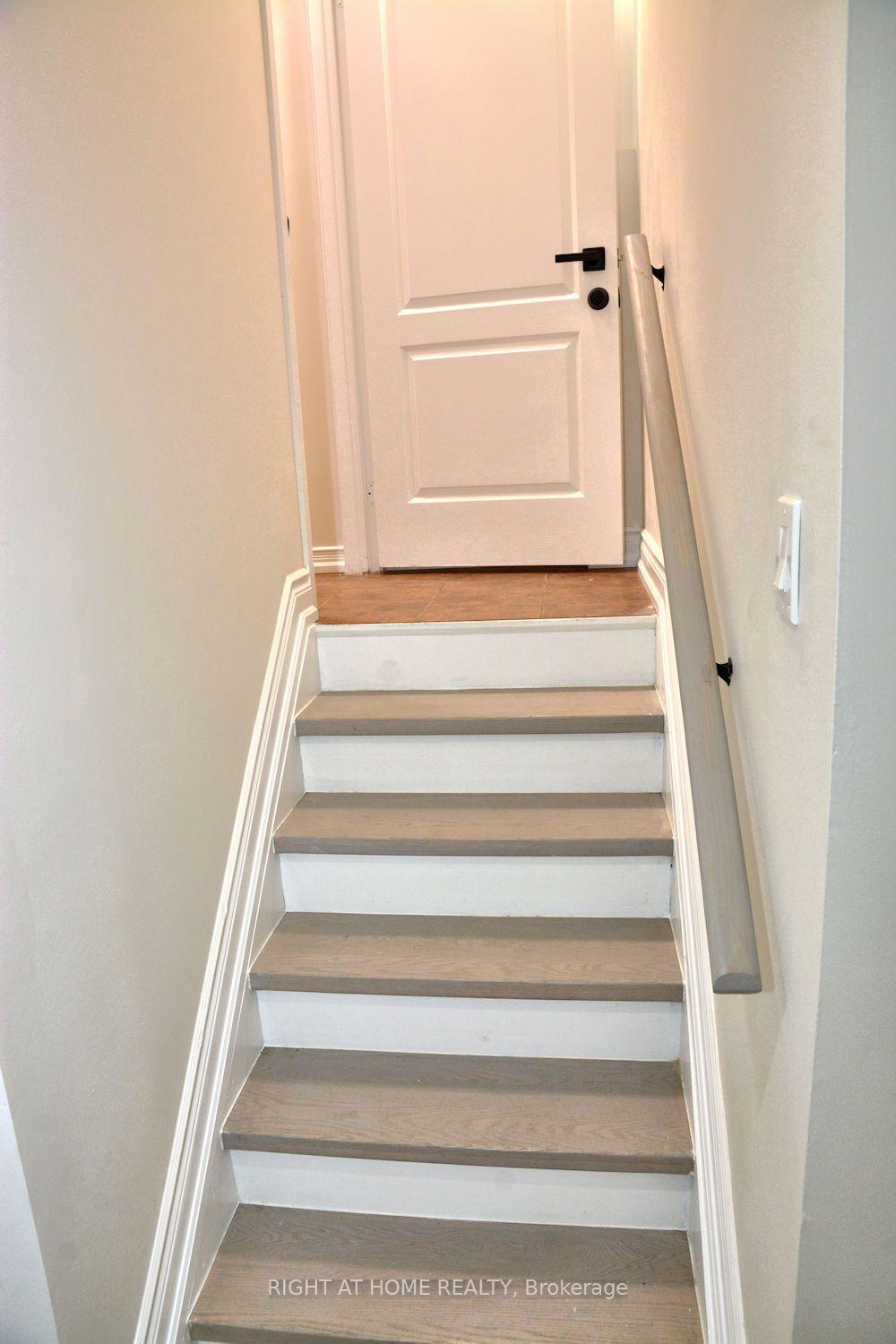 Photo 27 of 255 Marble Place, Newmarket, Woodland Hill — HOMEH
