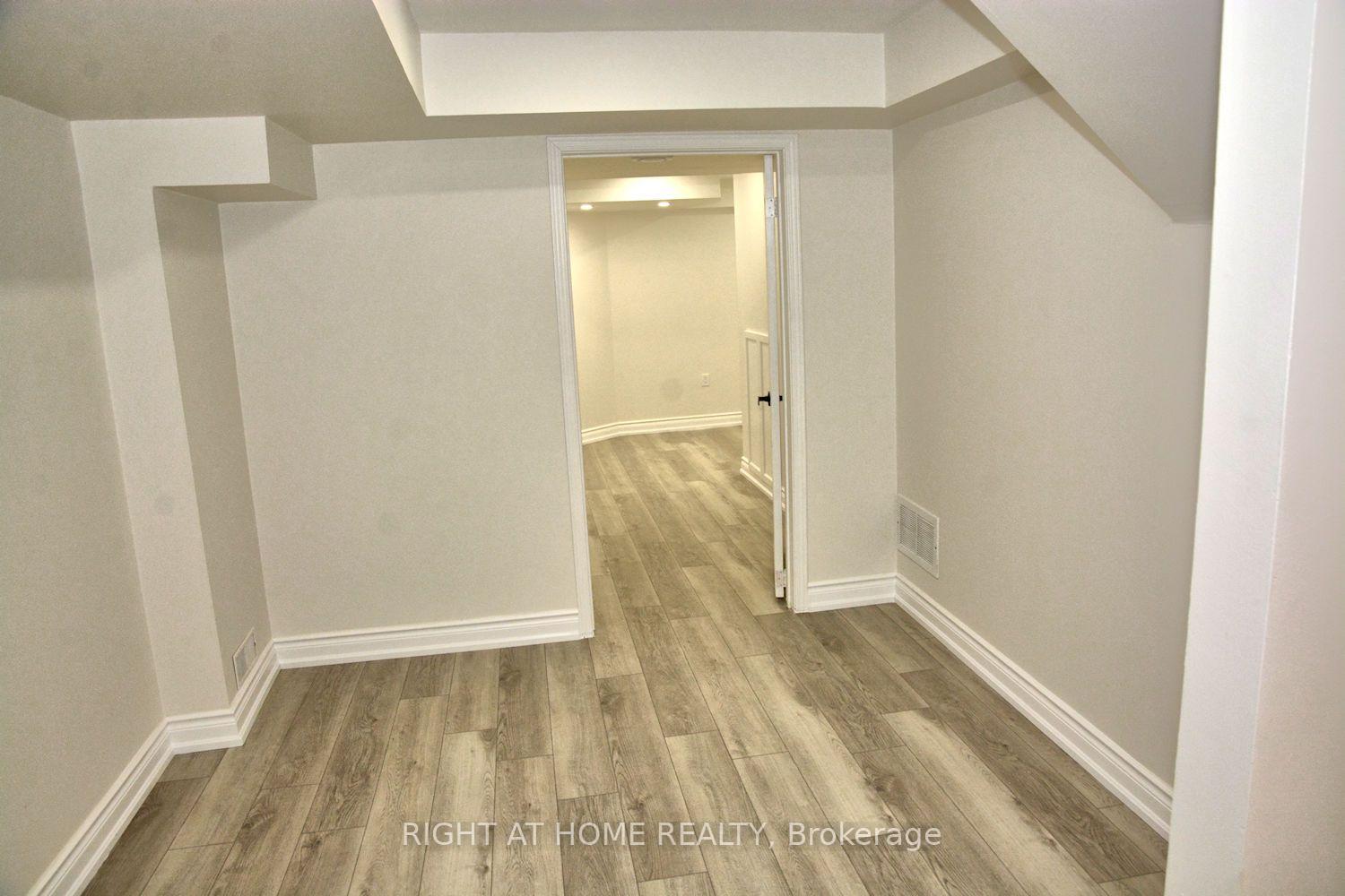Photo 28 of 255 Marble Place, Newmarket, Woodland Hill — HOMEH
