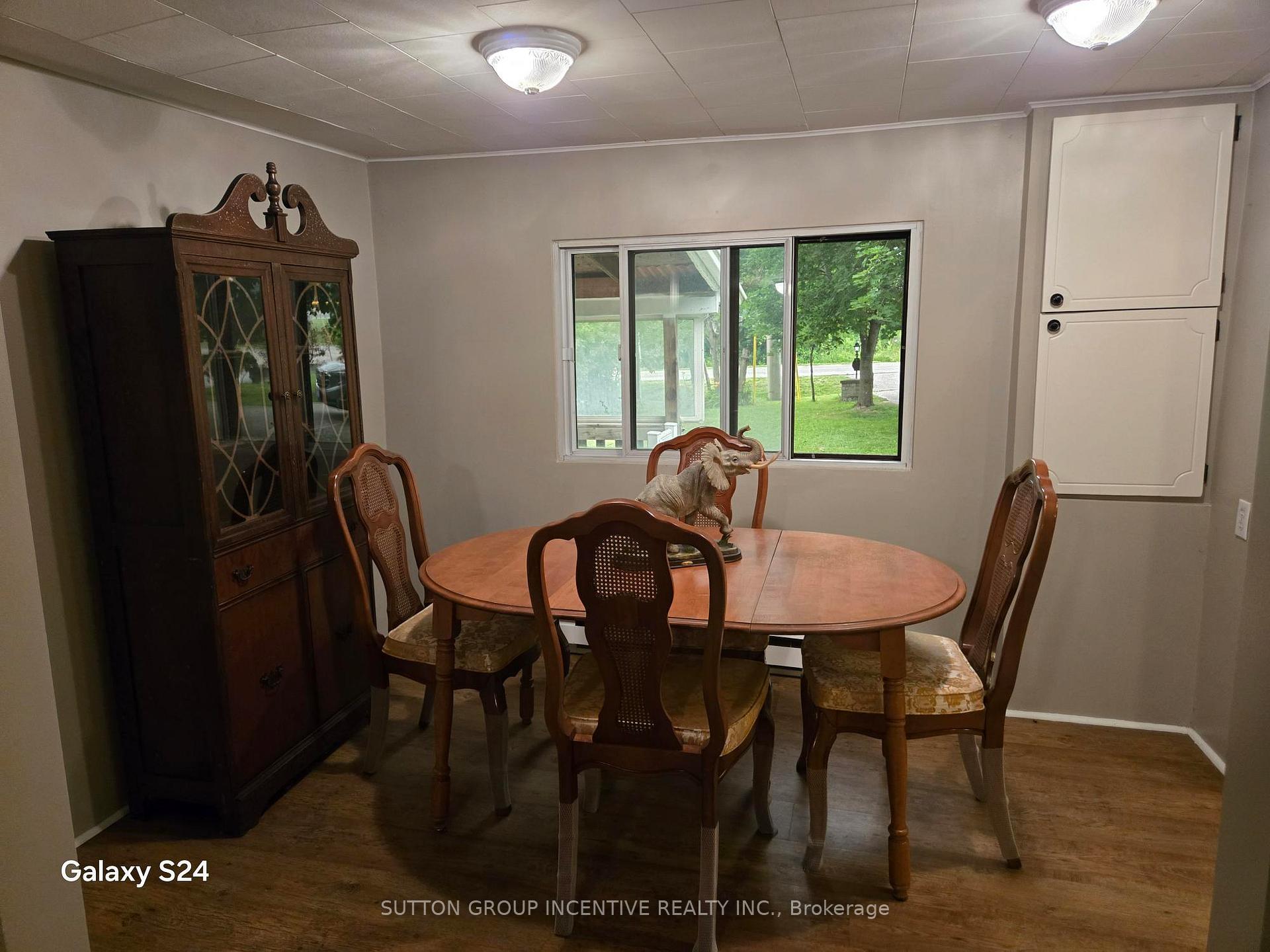 Photo 4 of 1737 St. John's Road, Innisfil, Alcona — HOMEH