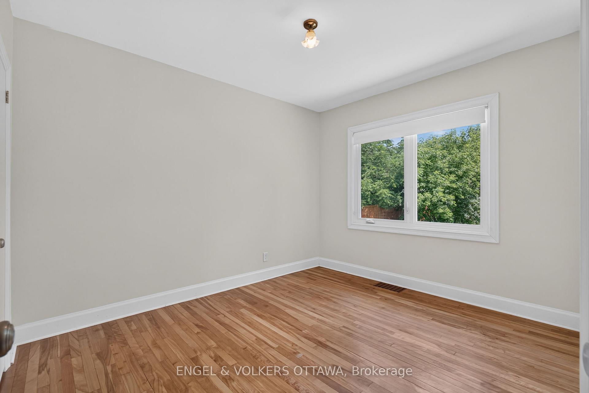 Photo 12 of 2445 Alta Vista Drive, Ottawa, Alta Vista — HOMEH
