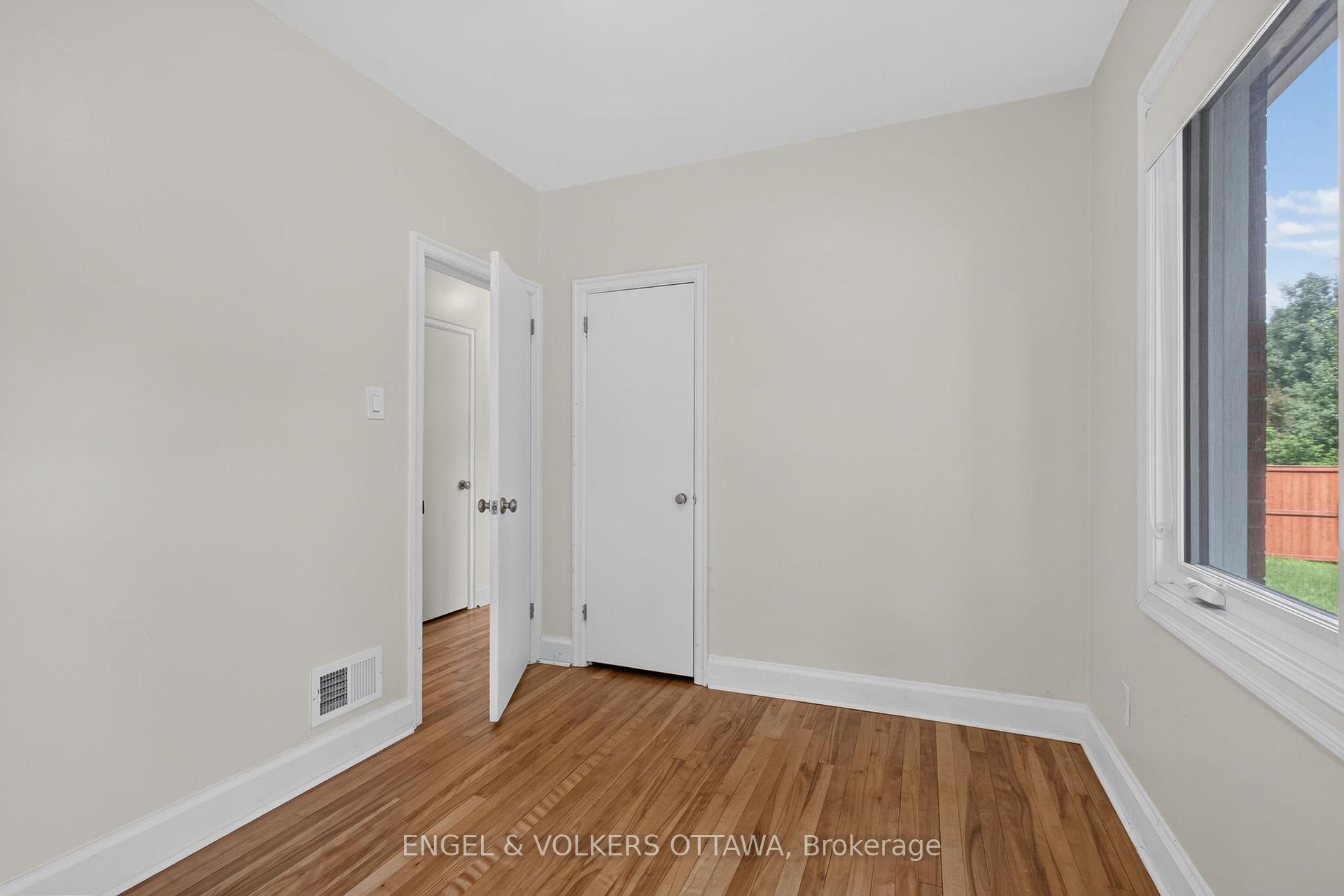 Photo 17 of 2445 Alta Vista Drive, Ottawa, Alta Vista — HOMEH