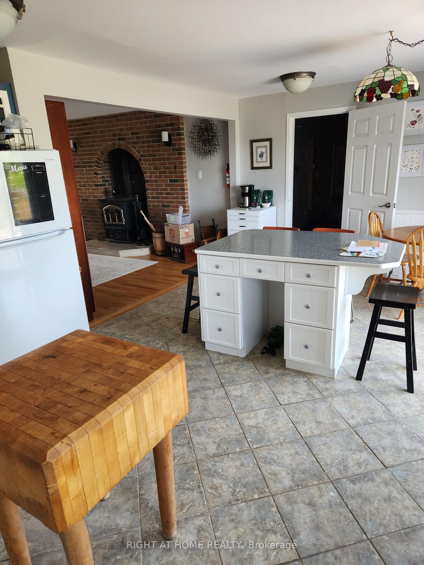 Photo 5 of 4157 Viewbank Road, Ottawa, Barrhaven - Half Moon Bay — HOMEH