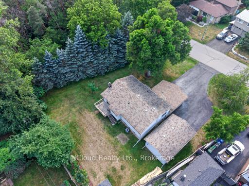 Photo 10 of 31 Richmond Street, Caledon, Mono Mills — HOMEH