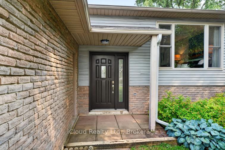 Photo 5 of 31 Richmond Street, Caledon, Mono Mills — HOMEH