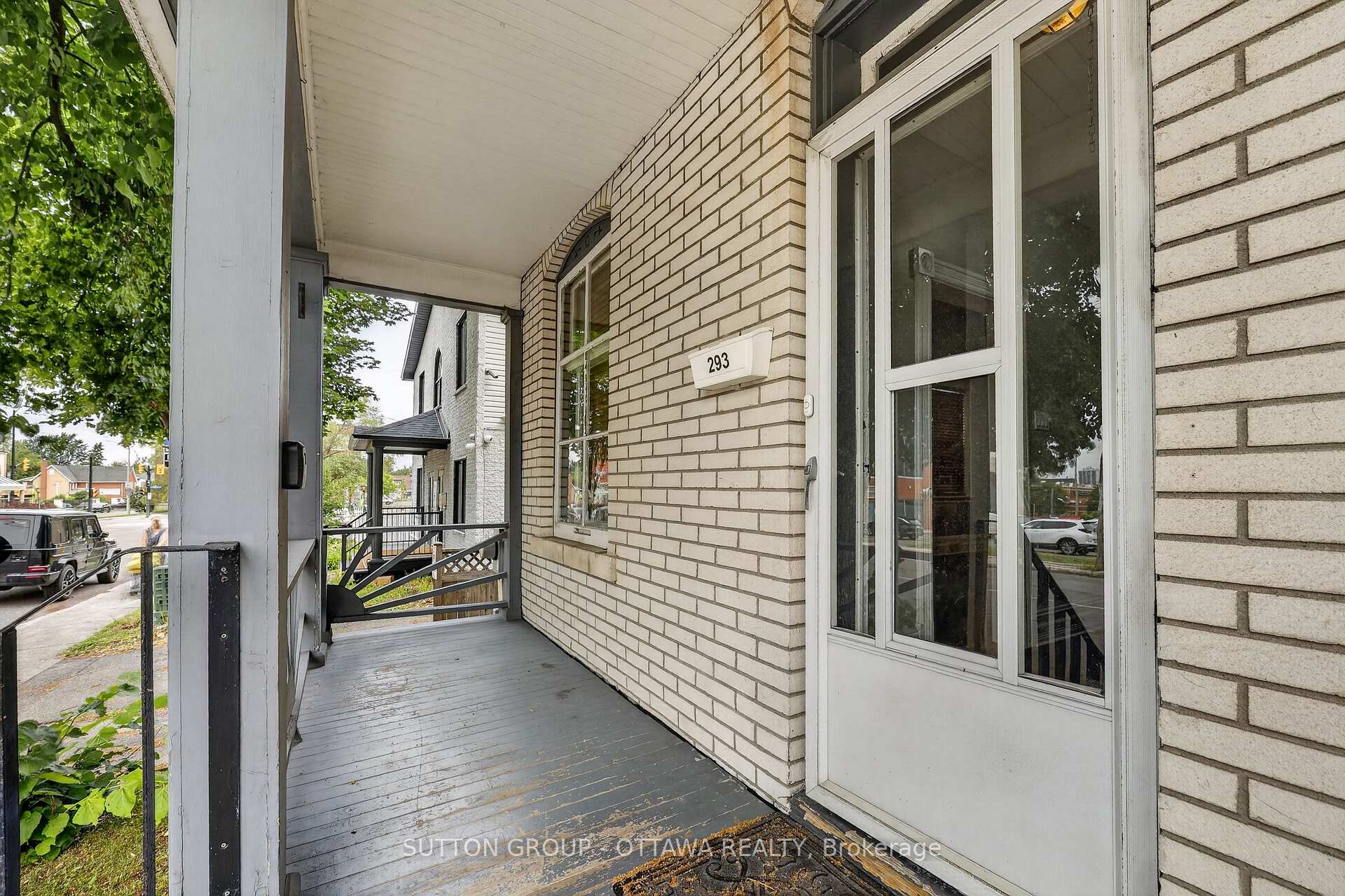 Photo 6 of 293 Olmstead Street, Ottawa, Vanier — HOMEH