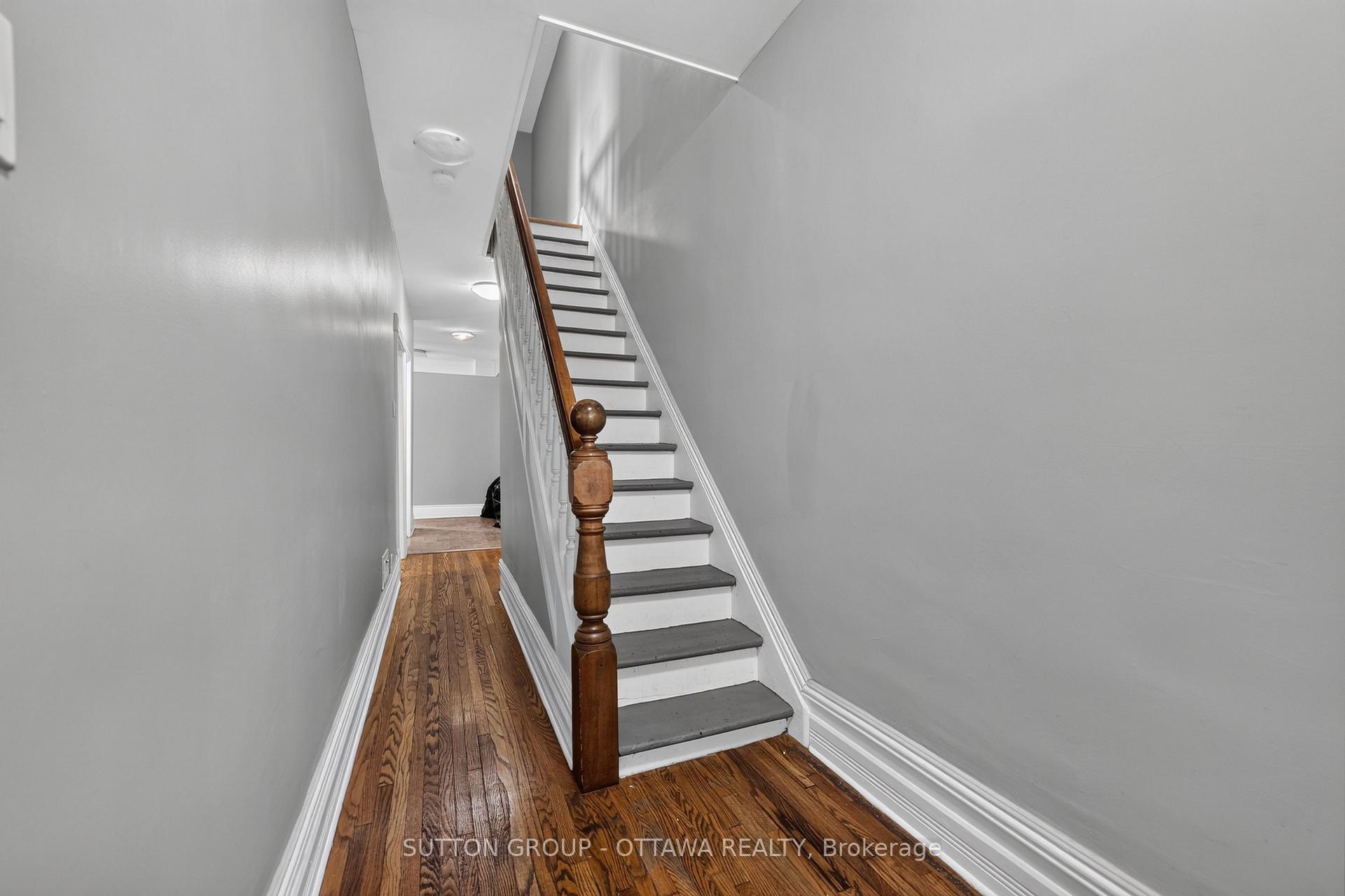 Photo 9 of 293 Olmstead Street, Ottawa, Vanier — HOMEH