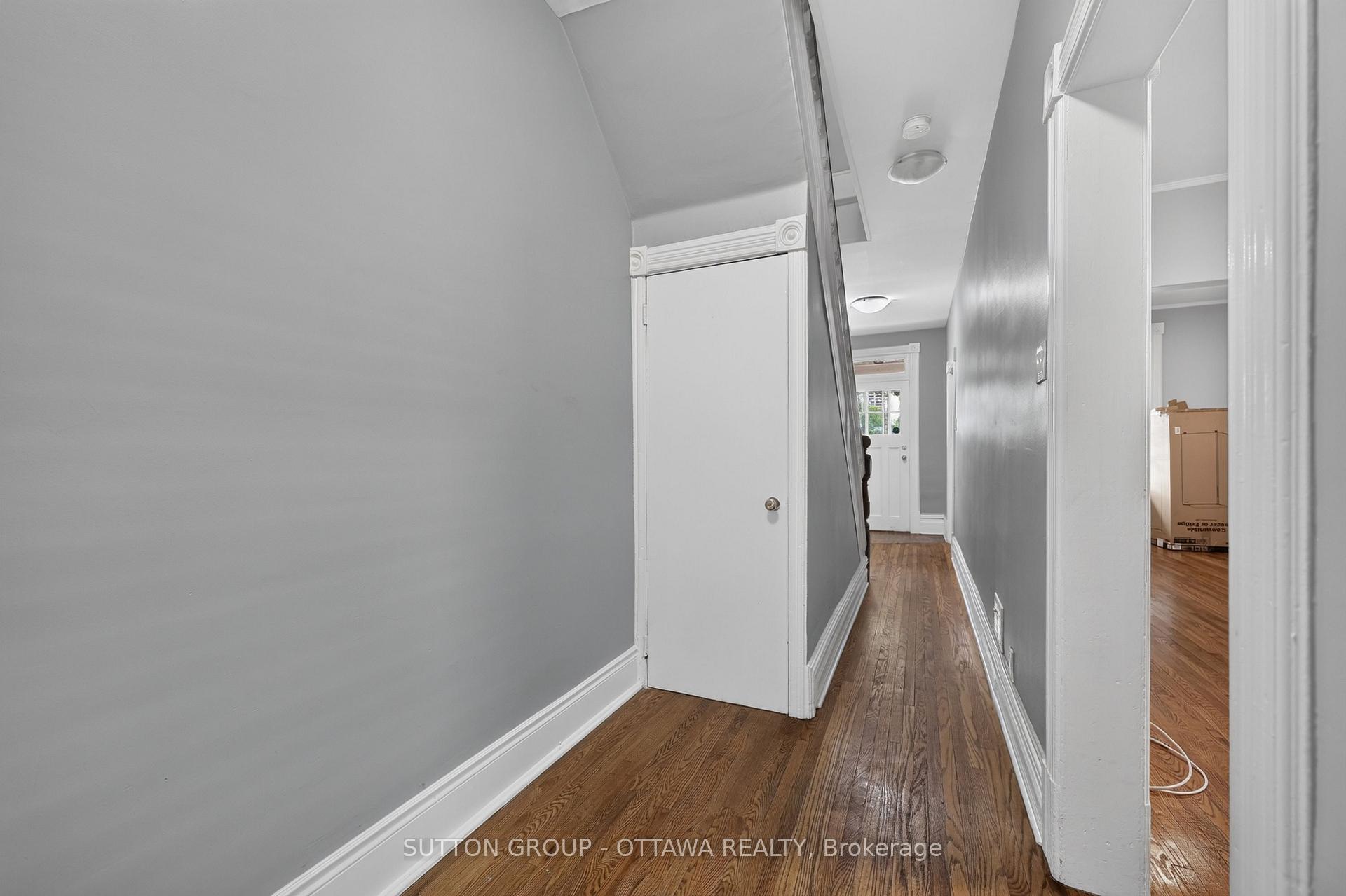 Photo 12 of 293 Olmstead Street, Ottawa, Vanier — HOMEH