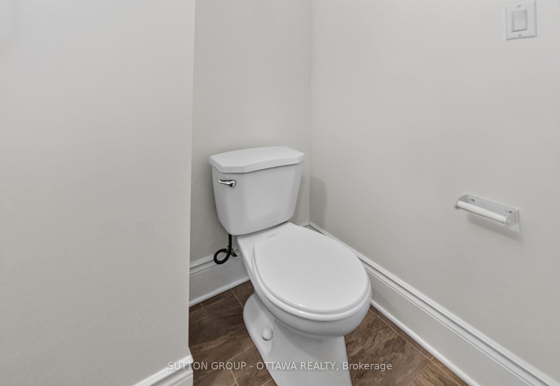 Photo 14 of 293 Olmstead Street, Ottawa, Vanier — HOMEH