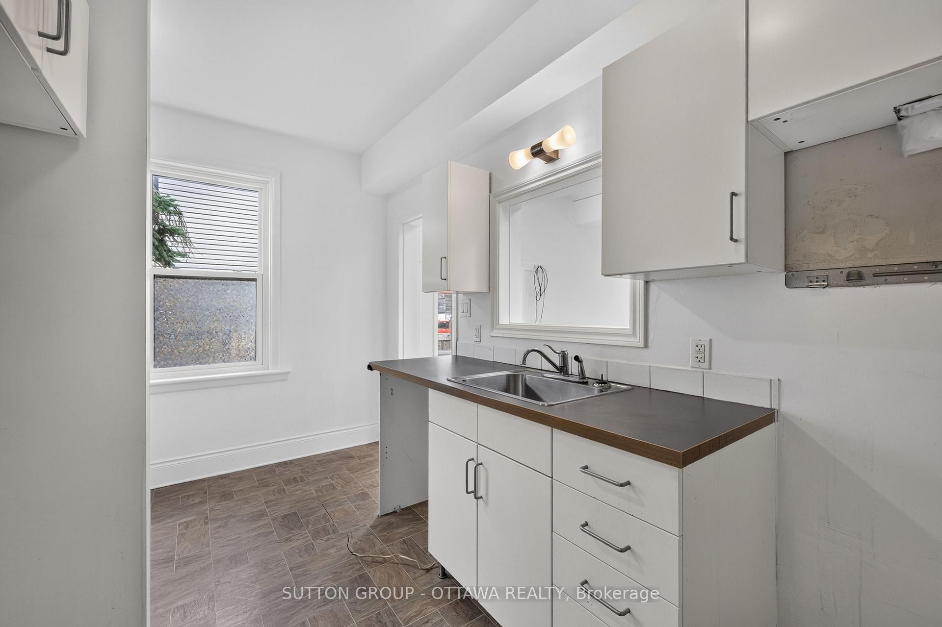 Photo 17 of 293 Olmstead Street, Ottawa, Vanier — HOMEH