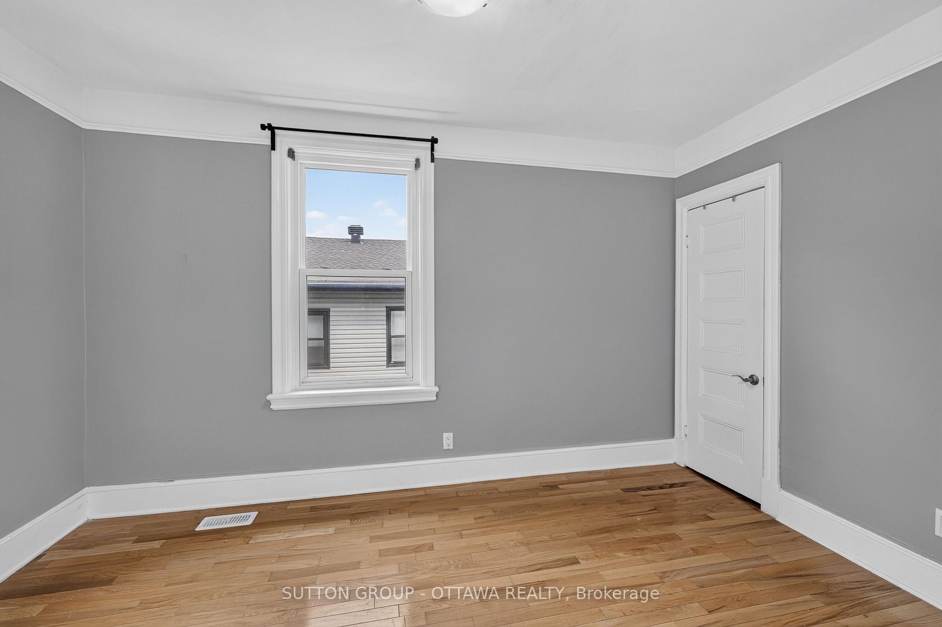 Photo 21 of 293 Olmstead Street, Ottawa, Vanier — HOMEH