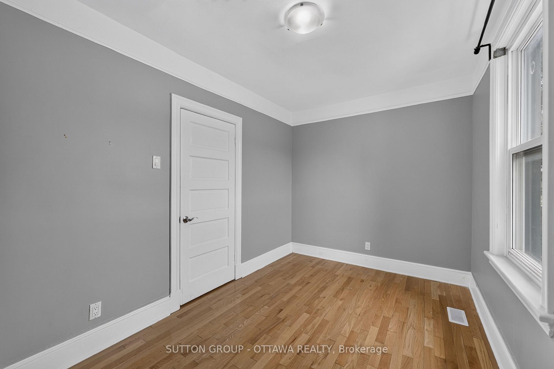 Photo 22 of 293 Olmstead Street, Ottawa, Vanier — HOMEH