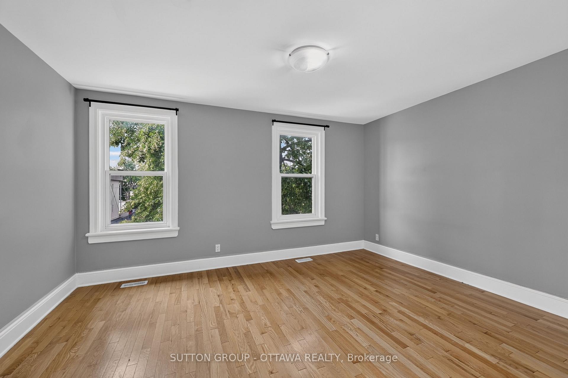 Photo 23 of 293 Olmstead Street, Ottawa, Vanier — HOMEH