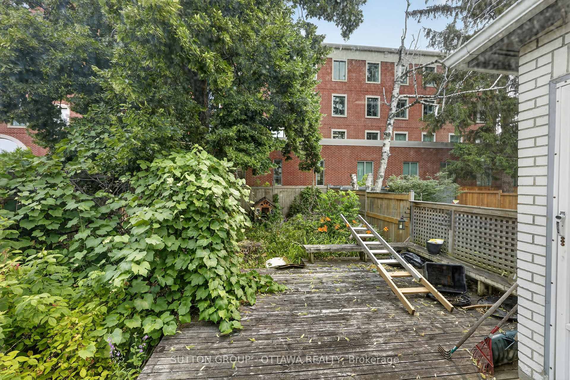 Photo 31 of 293 Olmstead Street, Ottawa, Vanier — HOMEH