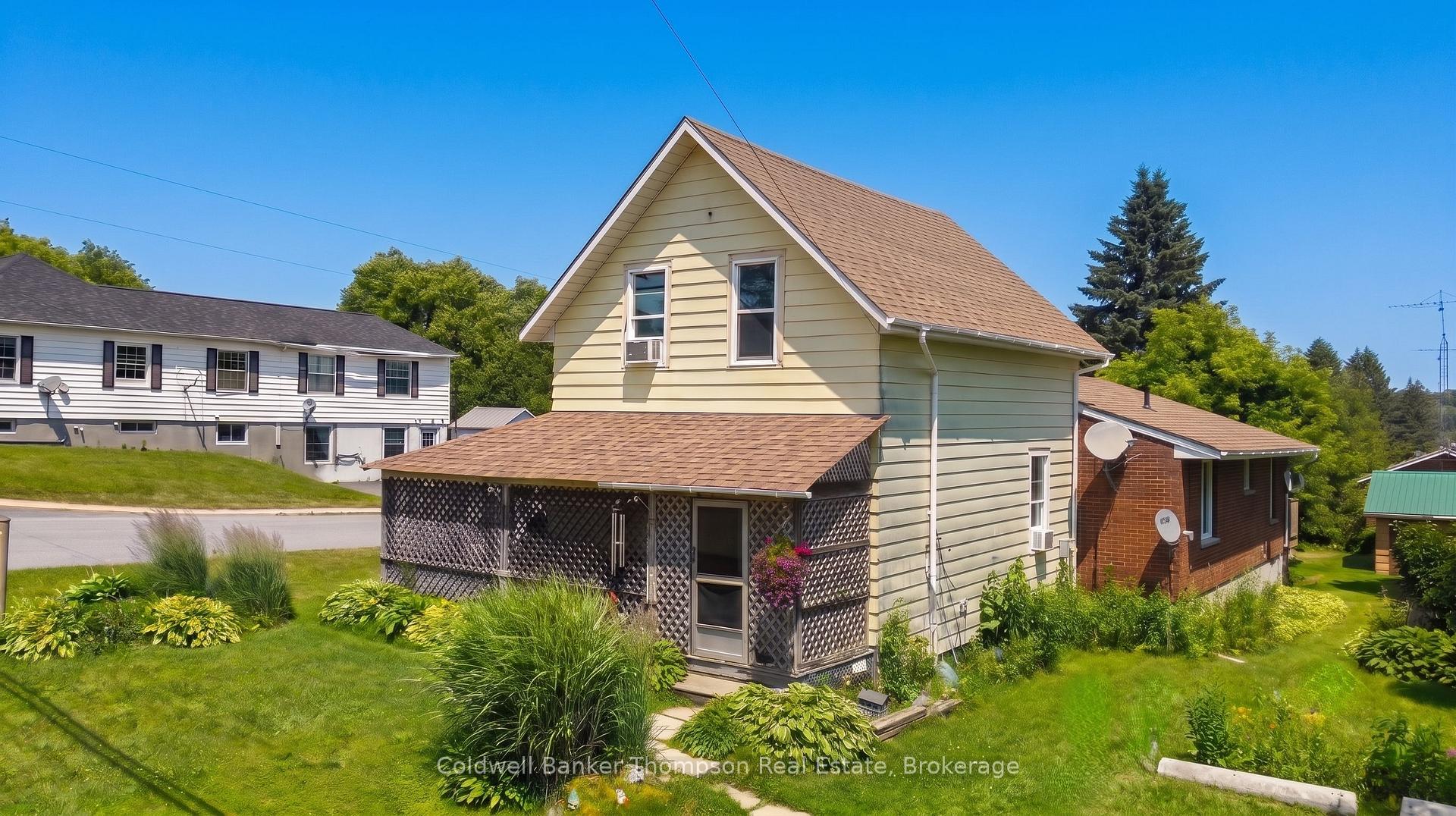 Photo 2 of 138 Main Street, Burk's Falls — HOMEH