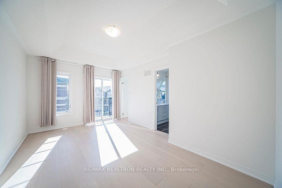 Photo 10 of 1 Sissons Way, Markham, Cedar Grove — HOMEH