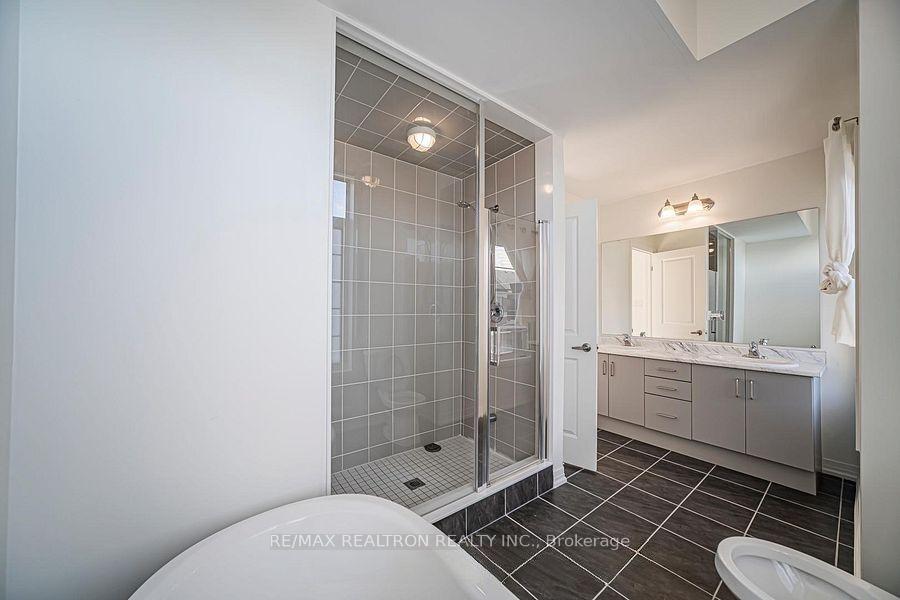 Photo 12 of 1 Sissons Way, Markham, Cedar Grove — HOMEH