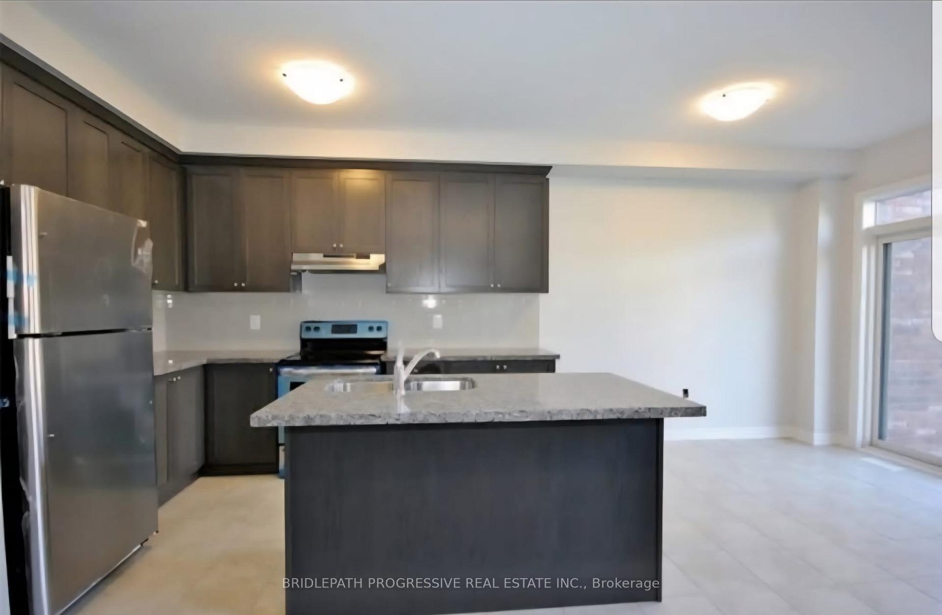 Photo 5 of 2081 Dale Road, Innisfil, Alcona — HOMEH