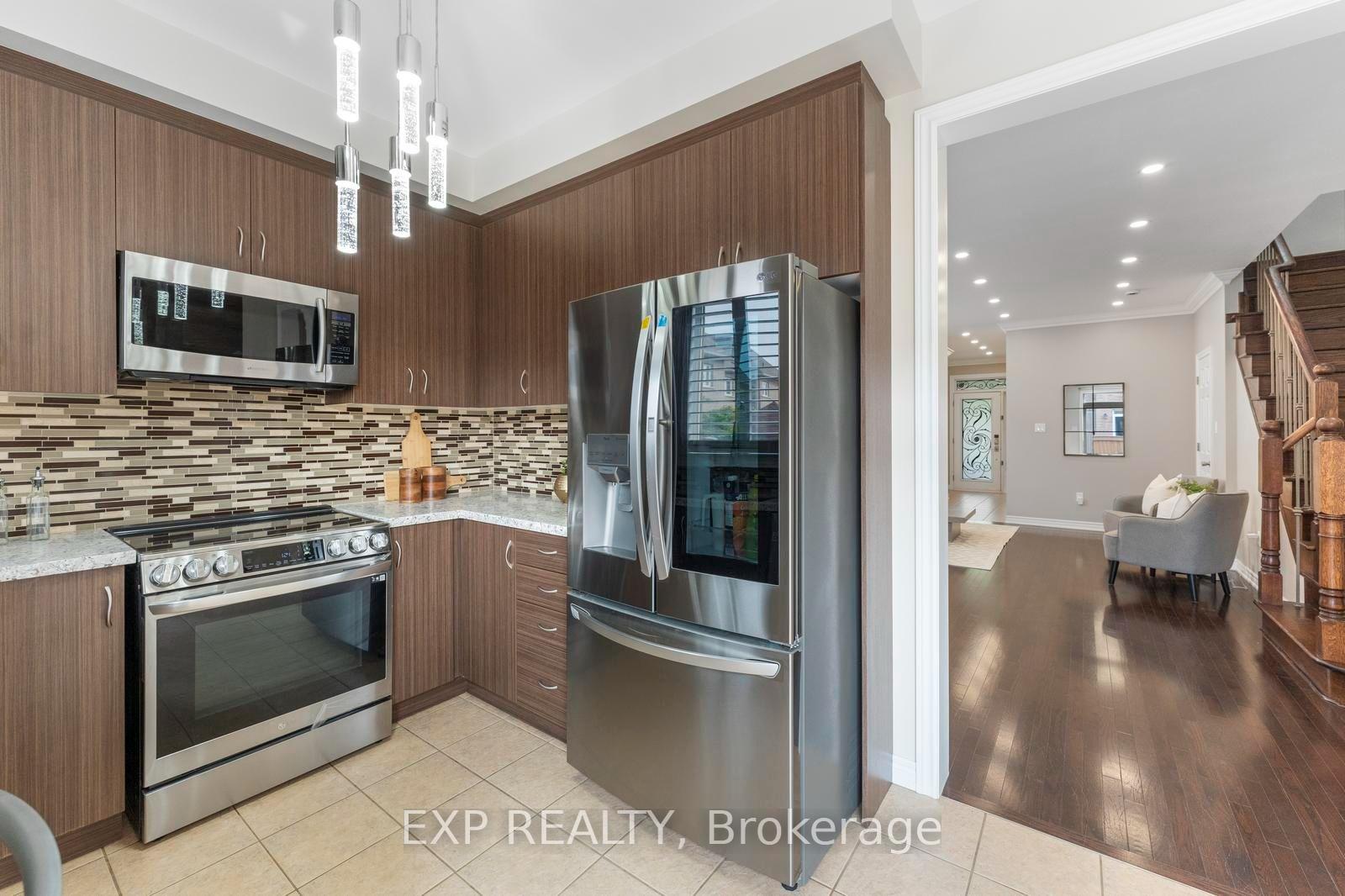 Photo 16 of 717 Megson Terrace, Milton, Willmott — HOMEH