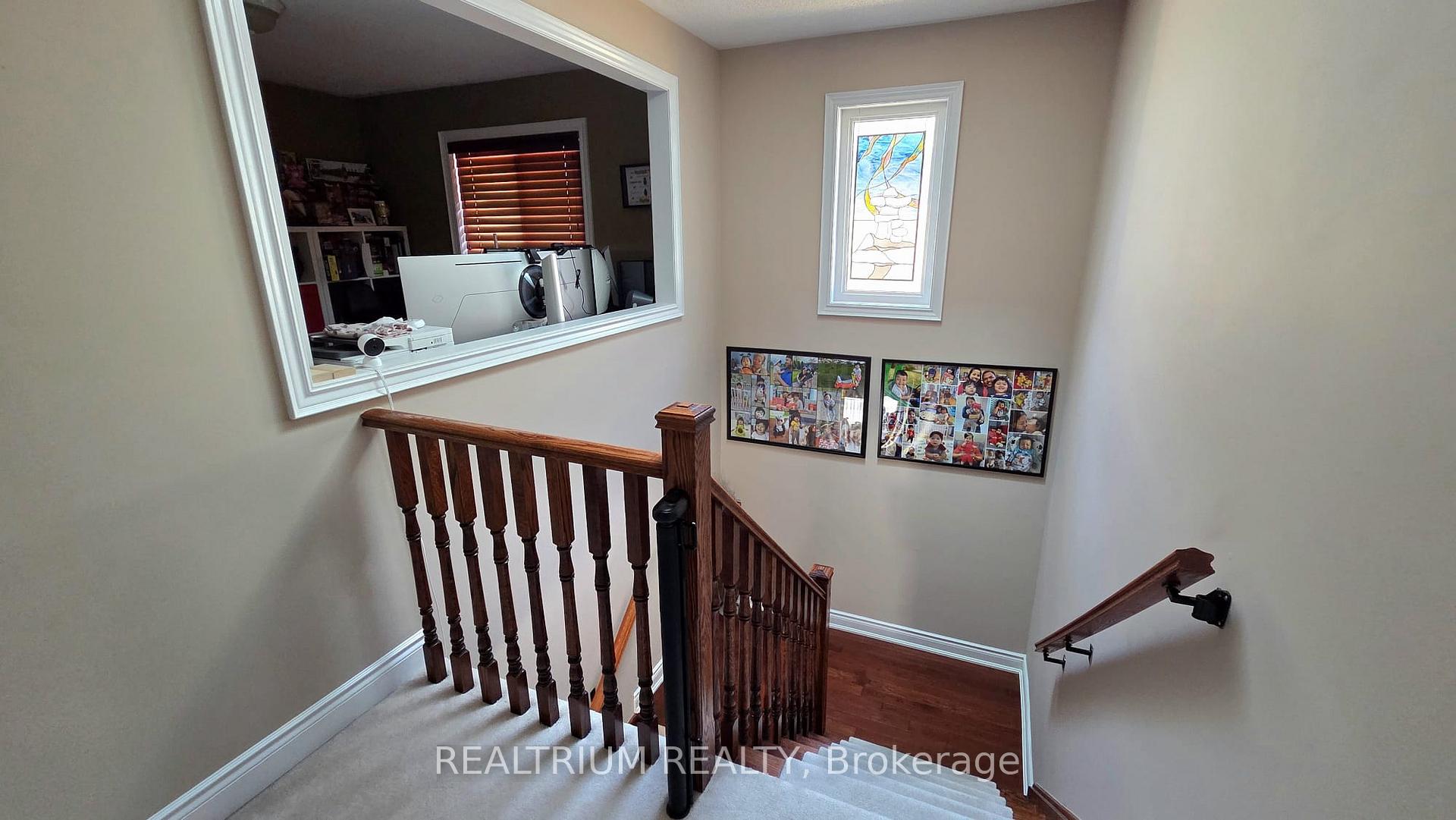 Photo 11 of 63 Westminster Circle, Barrie, Innis-Shore — HOMEH