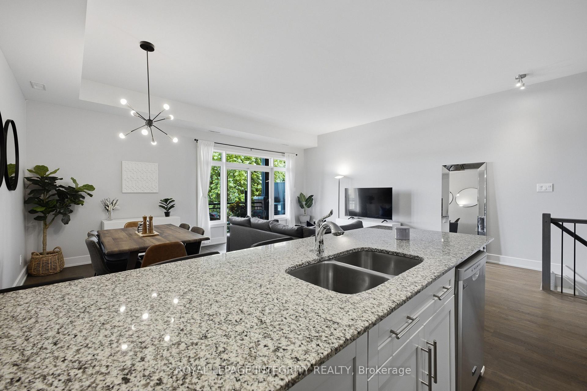 Photo 12 of 48 Bergeron Private, Ottawa, Chapel Hill — HOMEH