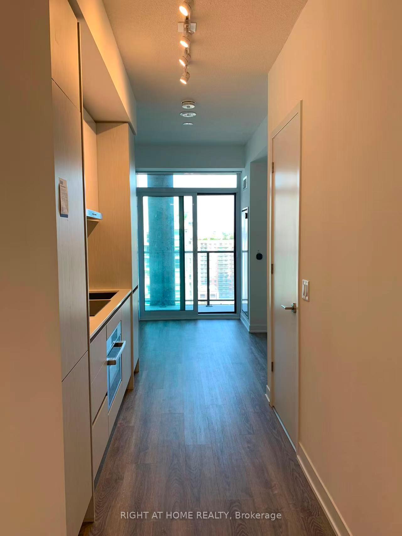 Photo 6 of Unit 1802, 180 Front Street E, Toronto, Moss Park — HOMEH