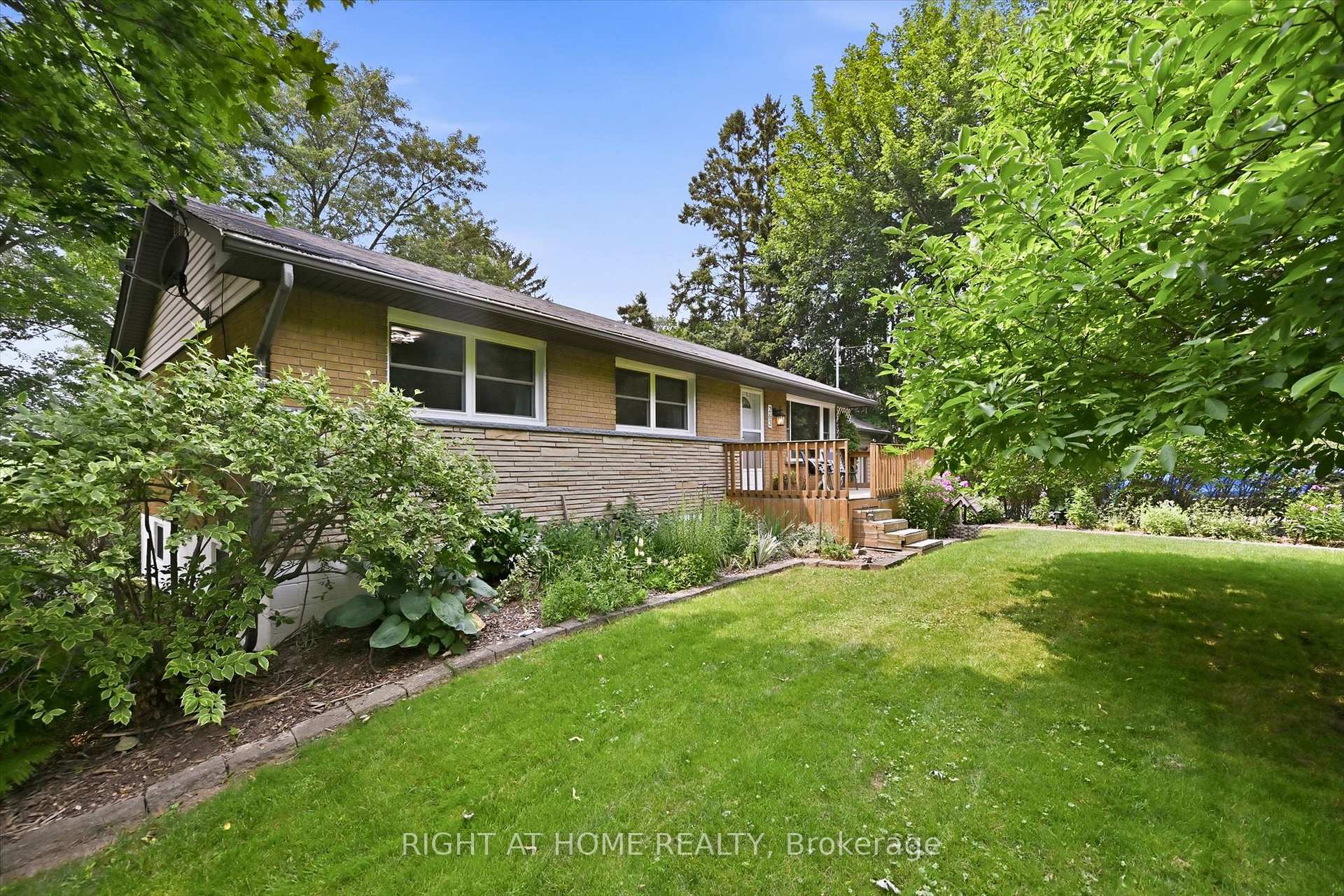 Photo 4 of 263 Weir's Lane, Hamilton, Greensville — HOMEH