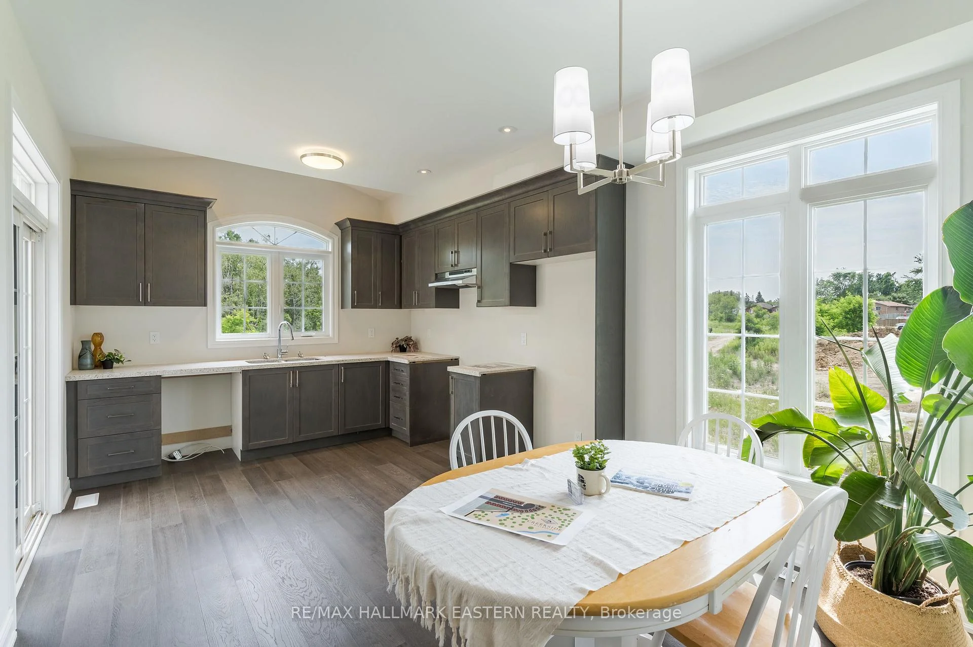 Photo 23 of 35 Coldbrook Drive, Cavan Monaghan, Millbrook Village — HOMEH